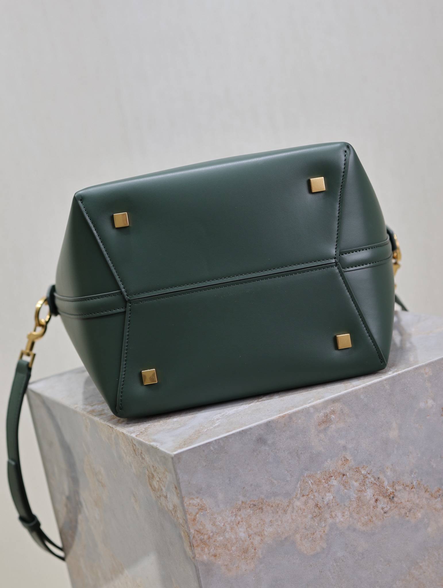 芬迪 Fendi 高定经典皮革女包手袋 #F317E5D7 9