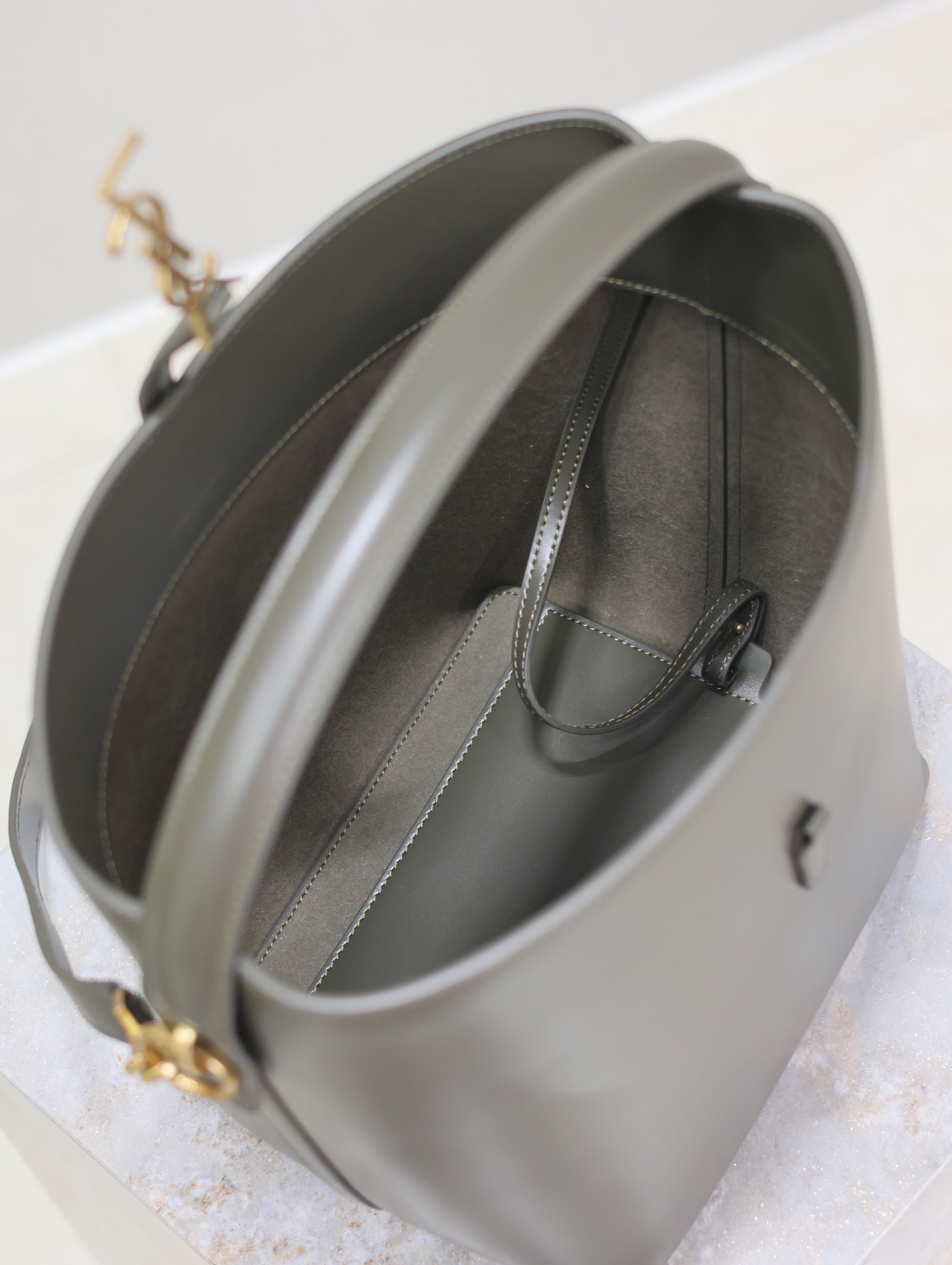 Dior Classic Handcrafted Luxury Leather Shoulder Bag Ref.0CBE4CD6 7