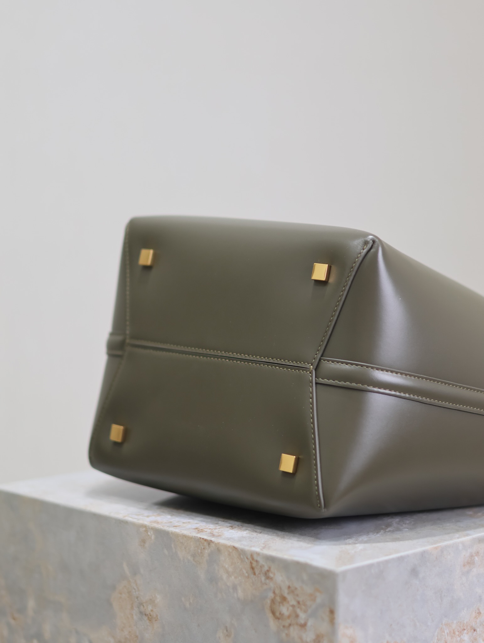 Dior Classic Handcrafted Luxury Leather Shoulder Bag Ref.0CBE4CD6 9
