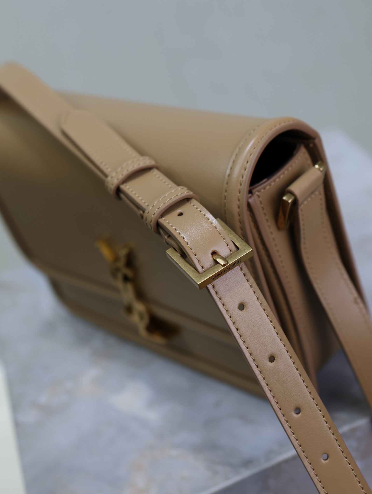 Saint Laurent Detailed inspection