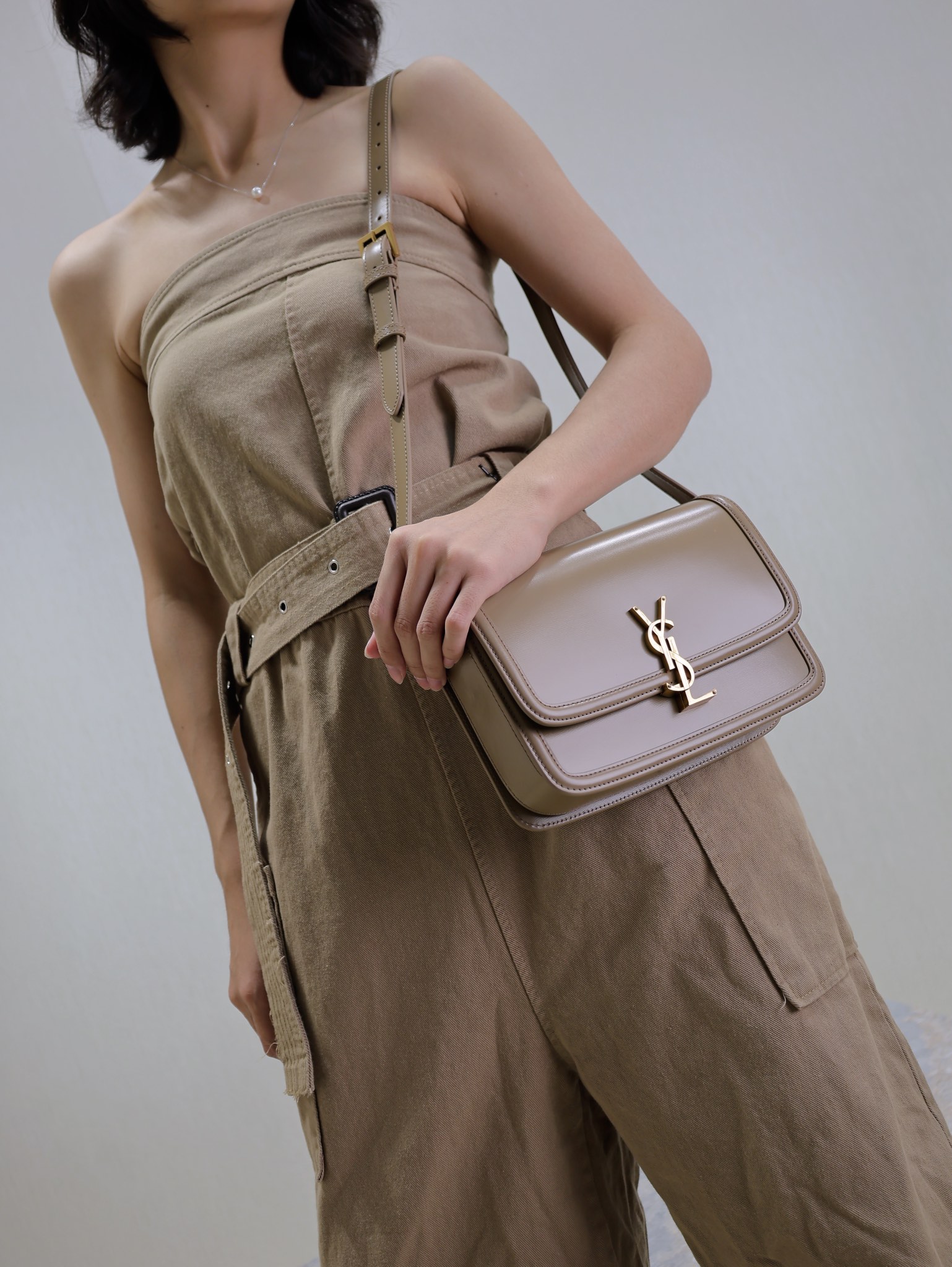 Saint Laurent Upper body reference