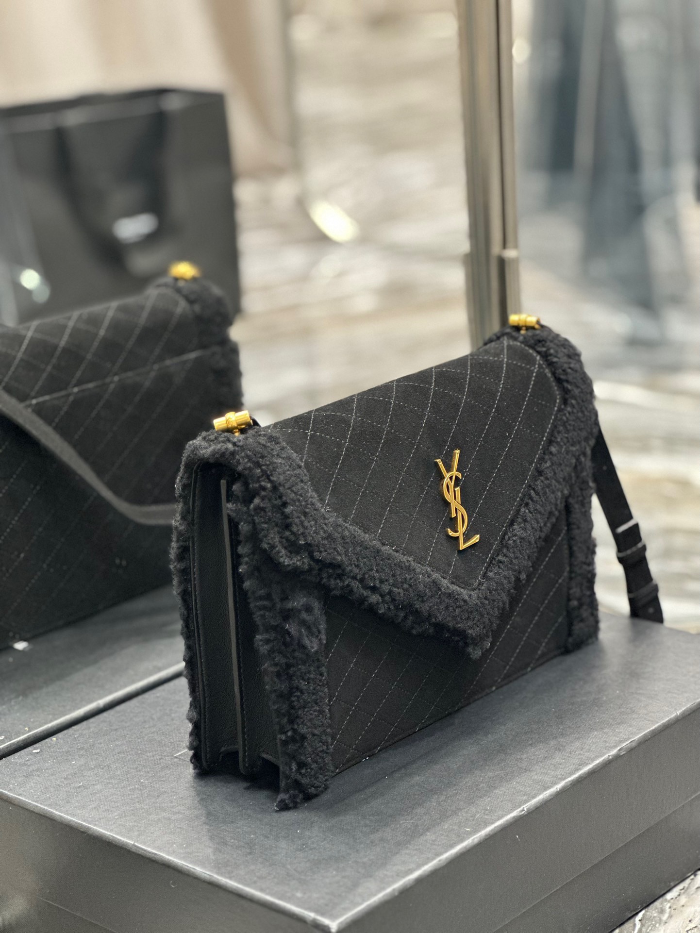 华伦天奴 Valentino 高定经典皮革女包手袋 #07A57532 4