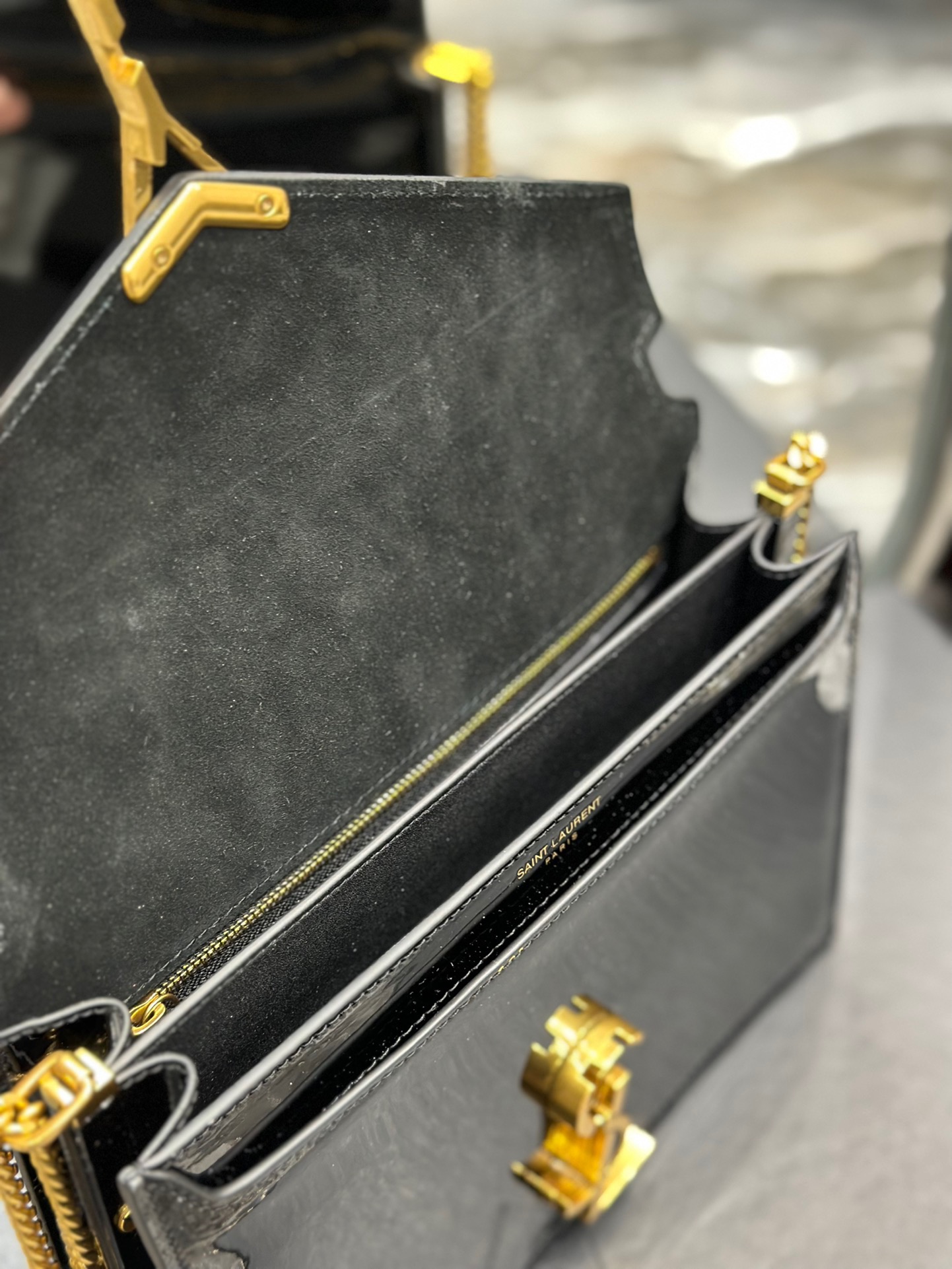 Balenciaga Classic Handcrafted Luxury Leather Shoulder Bag Ref.1966B5CB 9