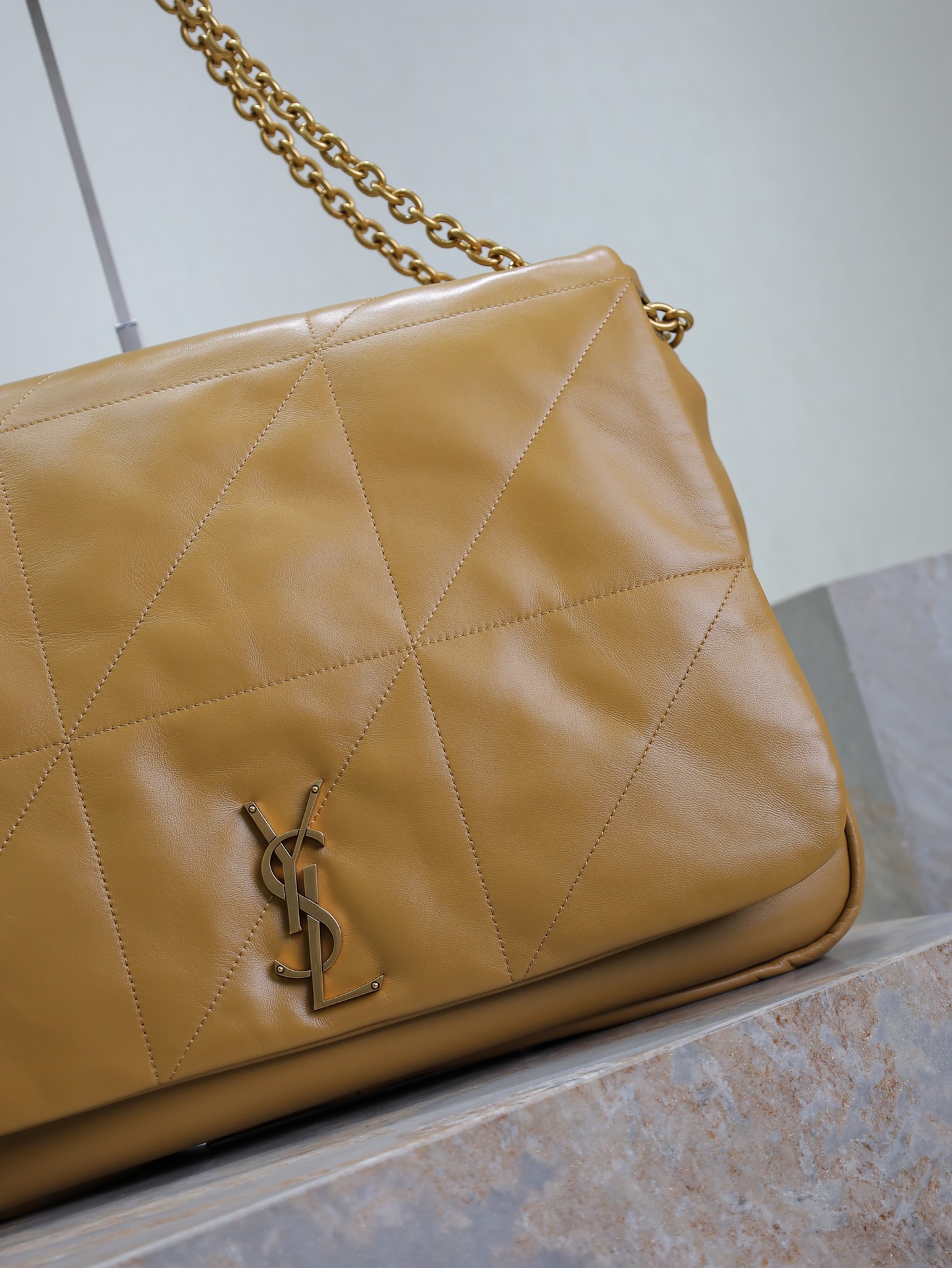 Luxury 专柜款经典手袋 3