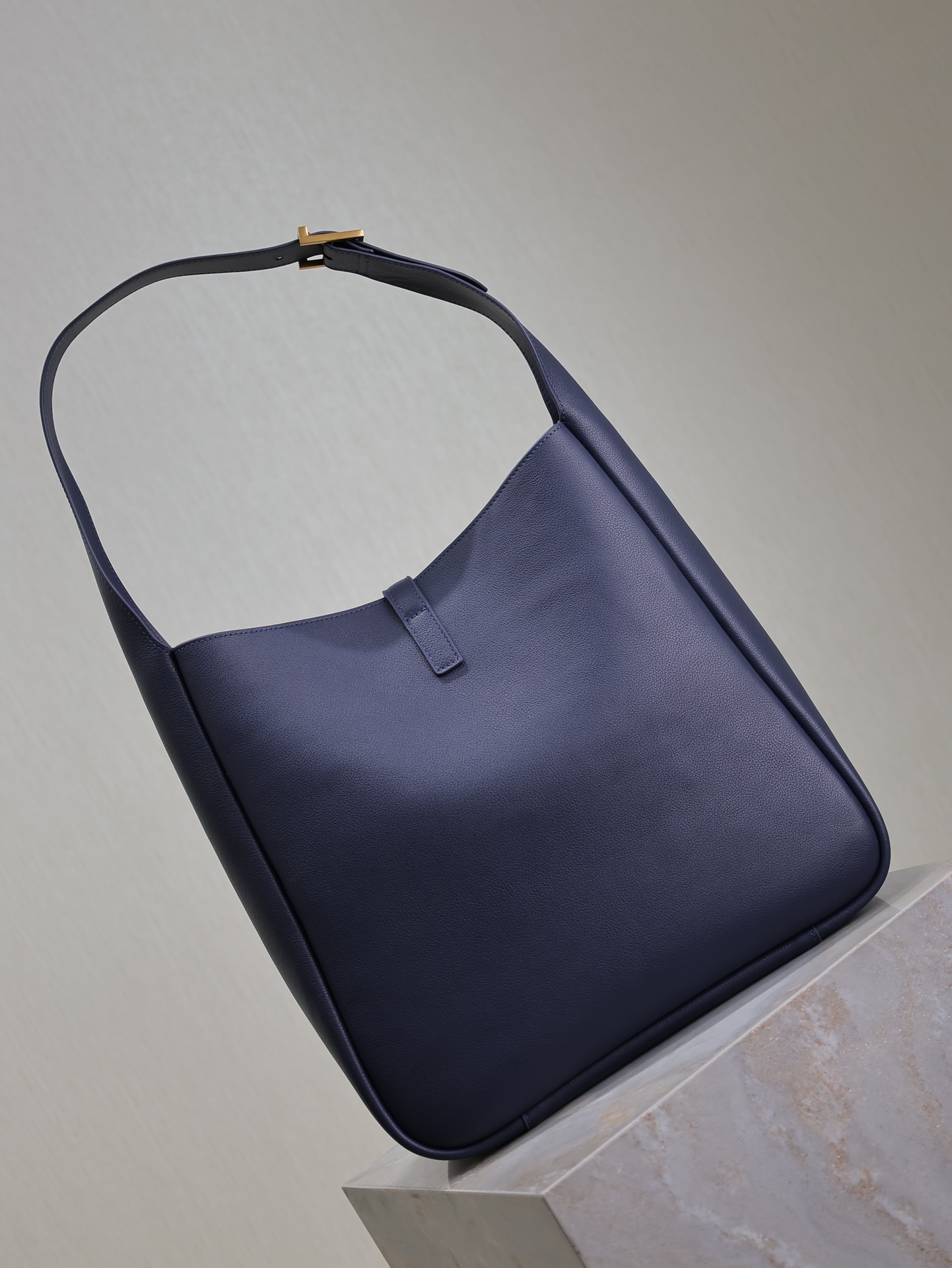 Valextra Classic Handcrafted Luxury Leather Shoulder Bag Ref.9F04C6B6 8