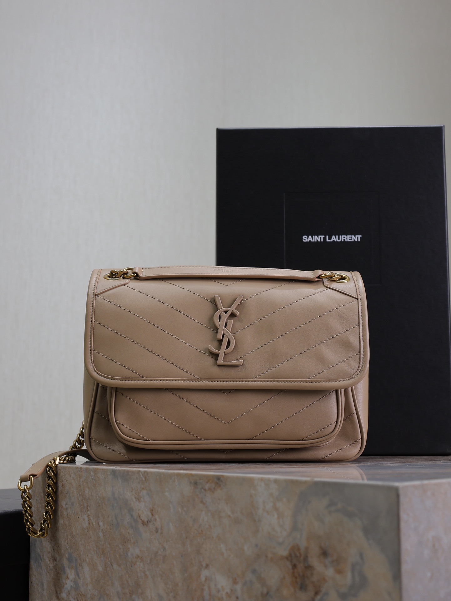 Saint Laurent Niki Lambskin Shoulder Bag with Gold-Tone Chain, Beige color 2 i1732258866 6553 7