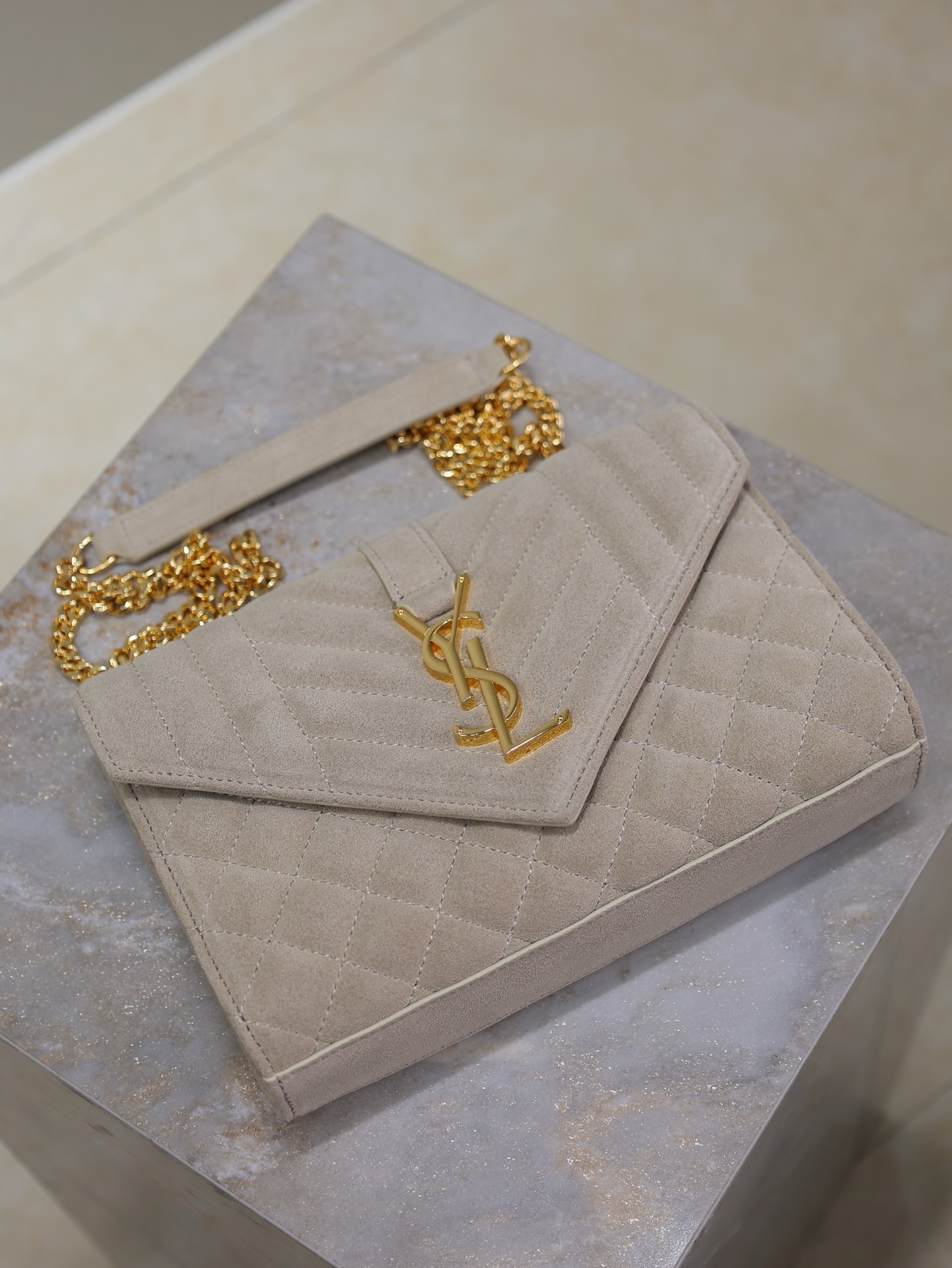 Envelope Clutch with V- & Diamond Pattern, Italian Leather, Gold Logo, 21cm 8 i1732687874 7340 6