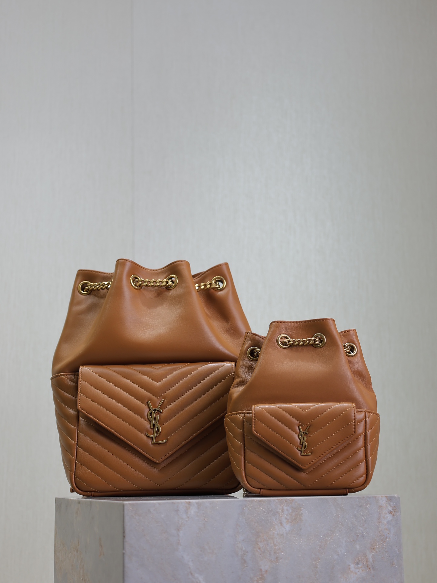 JOE·Mochila color caramelo