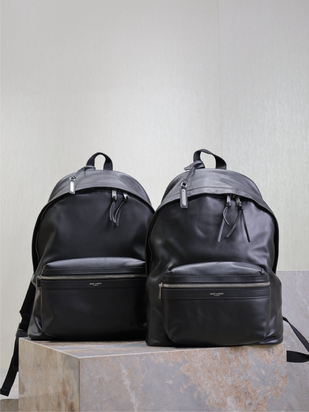 Mochila de cuero negro, talla grande y pequeña