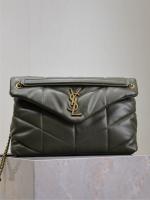 Green with gold buckle·35cm Loulou puffer_quilted lambskin bag, made of 100% lambskin, soft and delicate to the touch, like embracing clouds☁️; the classic Y family logo, chain and buttonhole hardware are all made of old metal materials, retro The texture is unique. Size: 35x23x13.5cm Model: 577475-1 1 Green with gold buckle·35cm Loulou puffer_quilted lambskin bag, made of 100% lambskin, soft and delicate to the touch, like embracing clouds☁️; the classic Y family logo, chain and buttonhole hardware are all made of old metal materials, retro The texture is unique. Size: 35x23x13.5cm Model: 577475-1