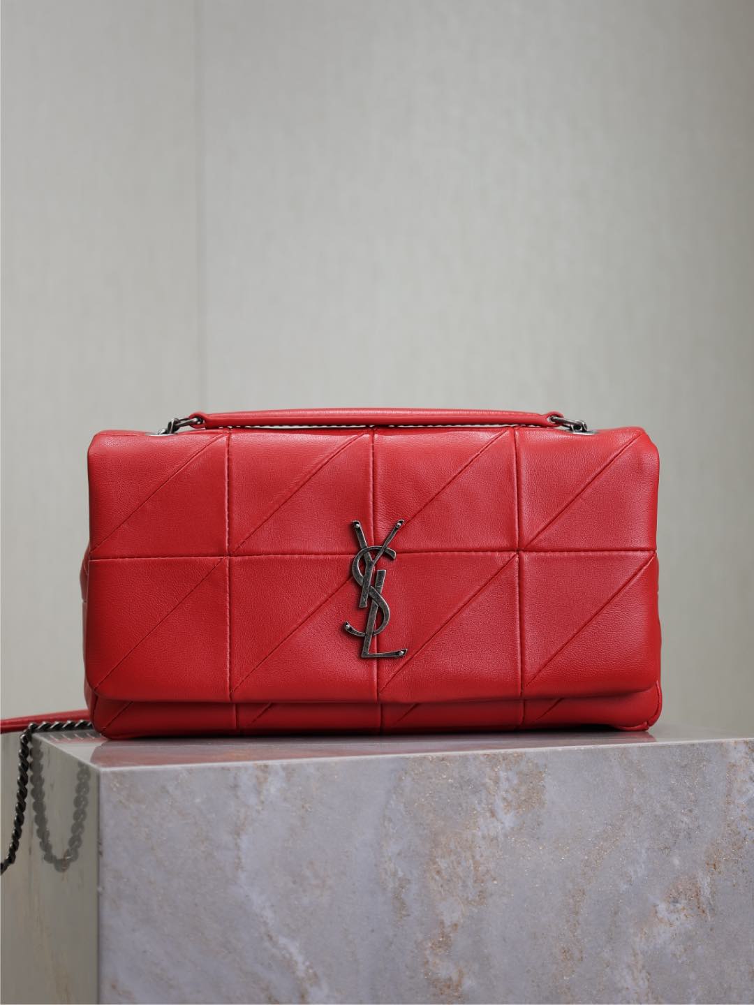 Rojo · 𝐉𝐀𝐌𝐈𝐄_Modelo de tamaño mediano 25cm con paneles combinados, ¡esperado por mucho tiempo! Hecho de piel de co…