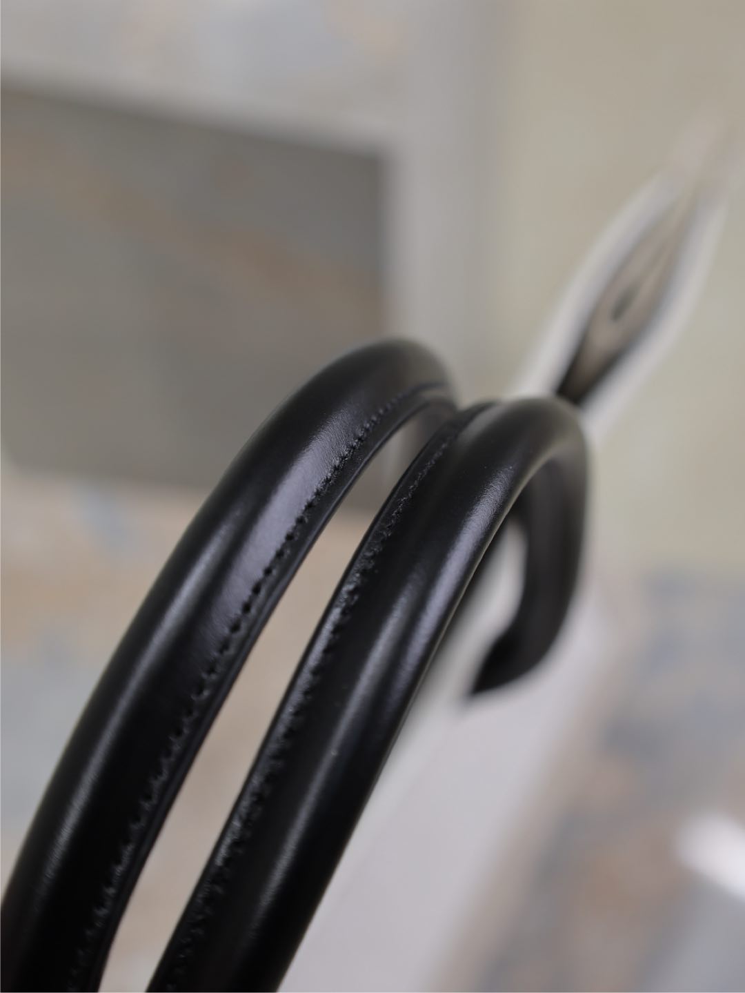 _dem9sFOuYONSE-j_PCJ4UltLU9HZpDzV4u_FLEA