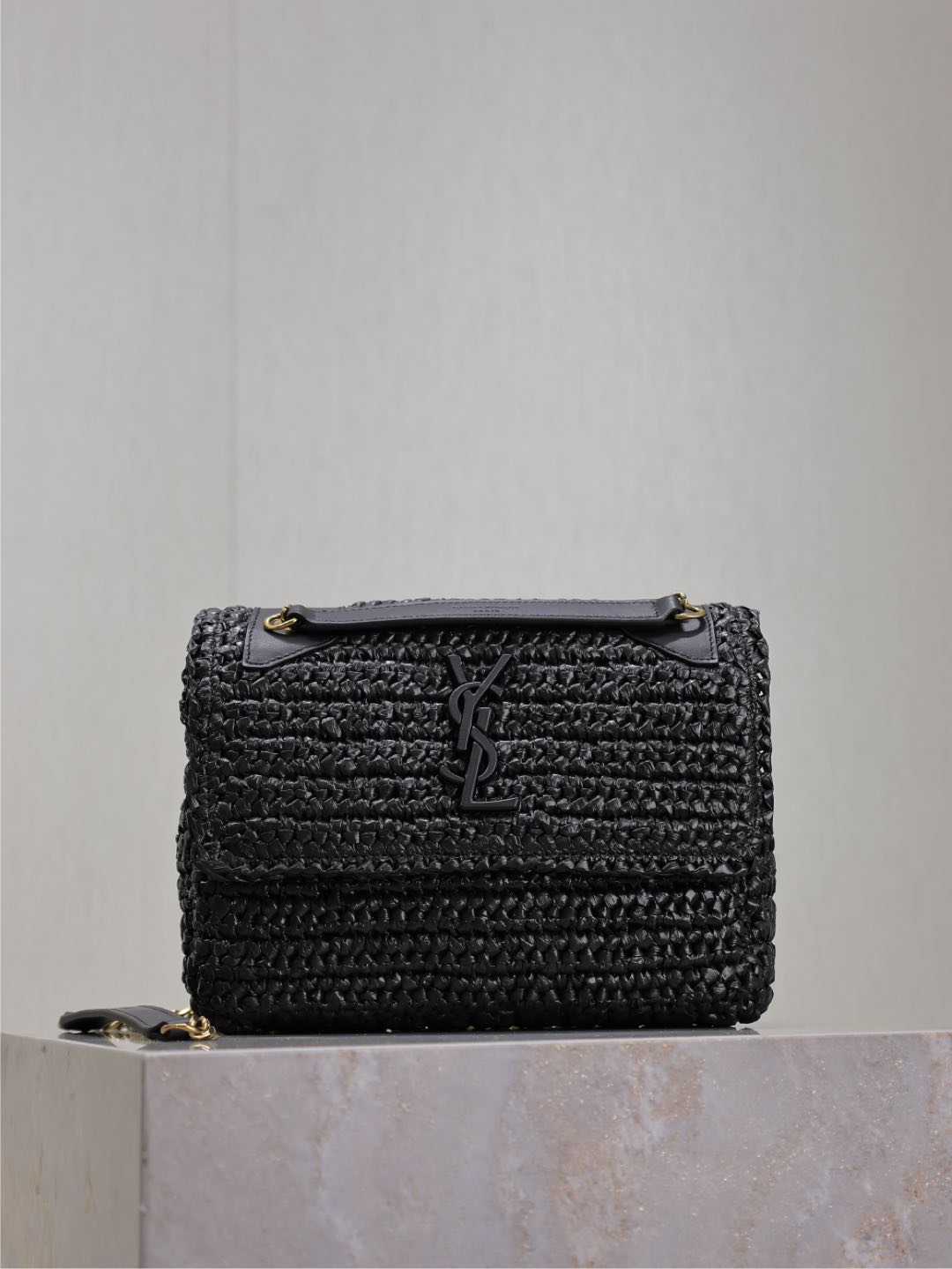 🏖️La alegría de los bolsos de paja ¡Llega el bolso Niki de mimbre! Lleno de arte, tejido de rafia muy resistente, con …