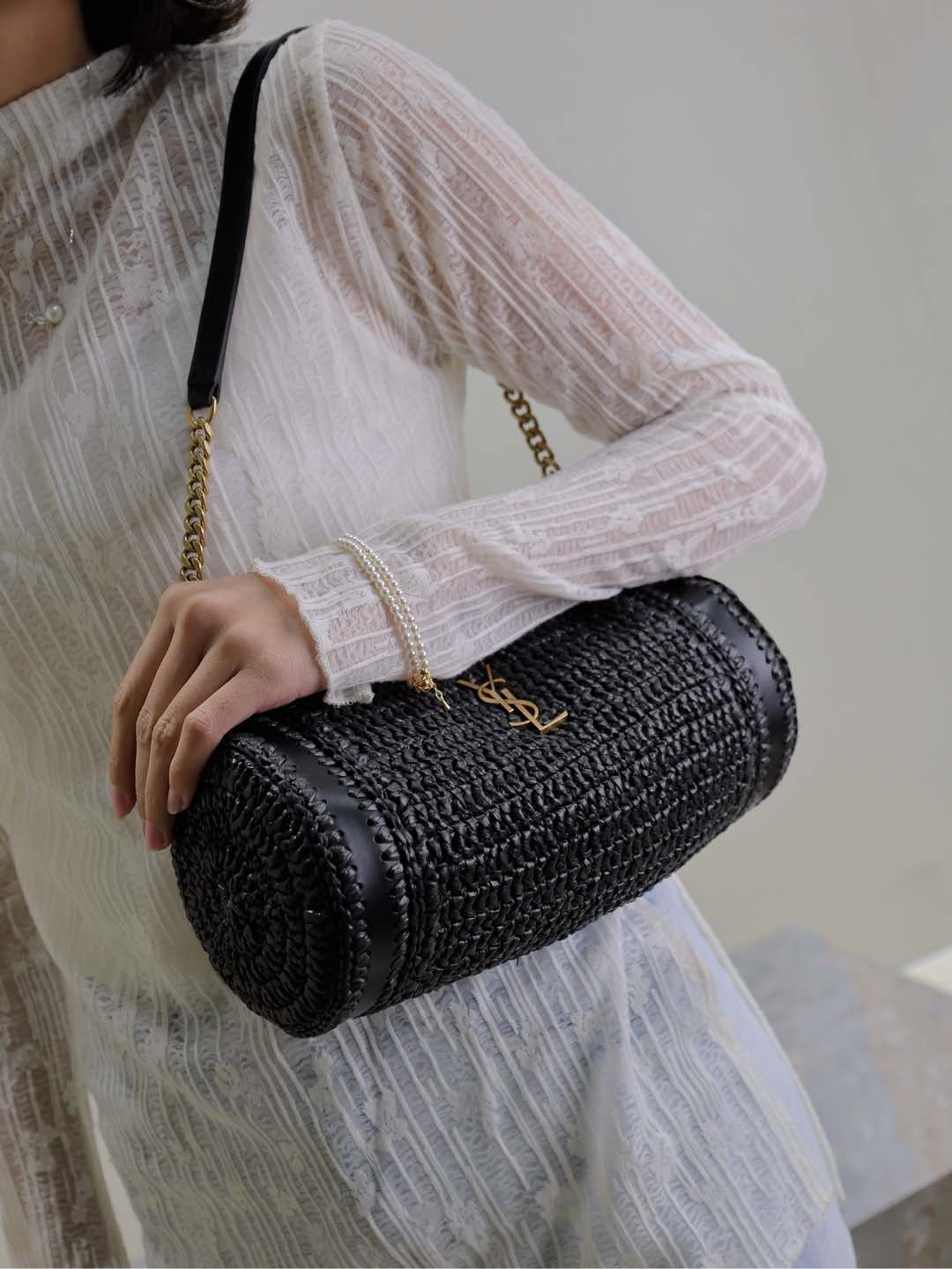 NO:389707,Braided bag presents a unique slack feeling, Saint Laurent, saint laurent19860909编织包呈现出独有的松弛感,圣罗兰,saint laurent,Bag