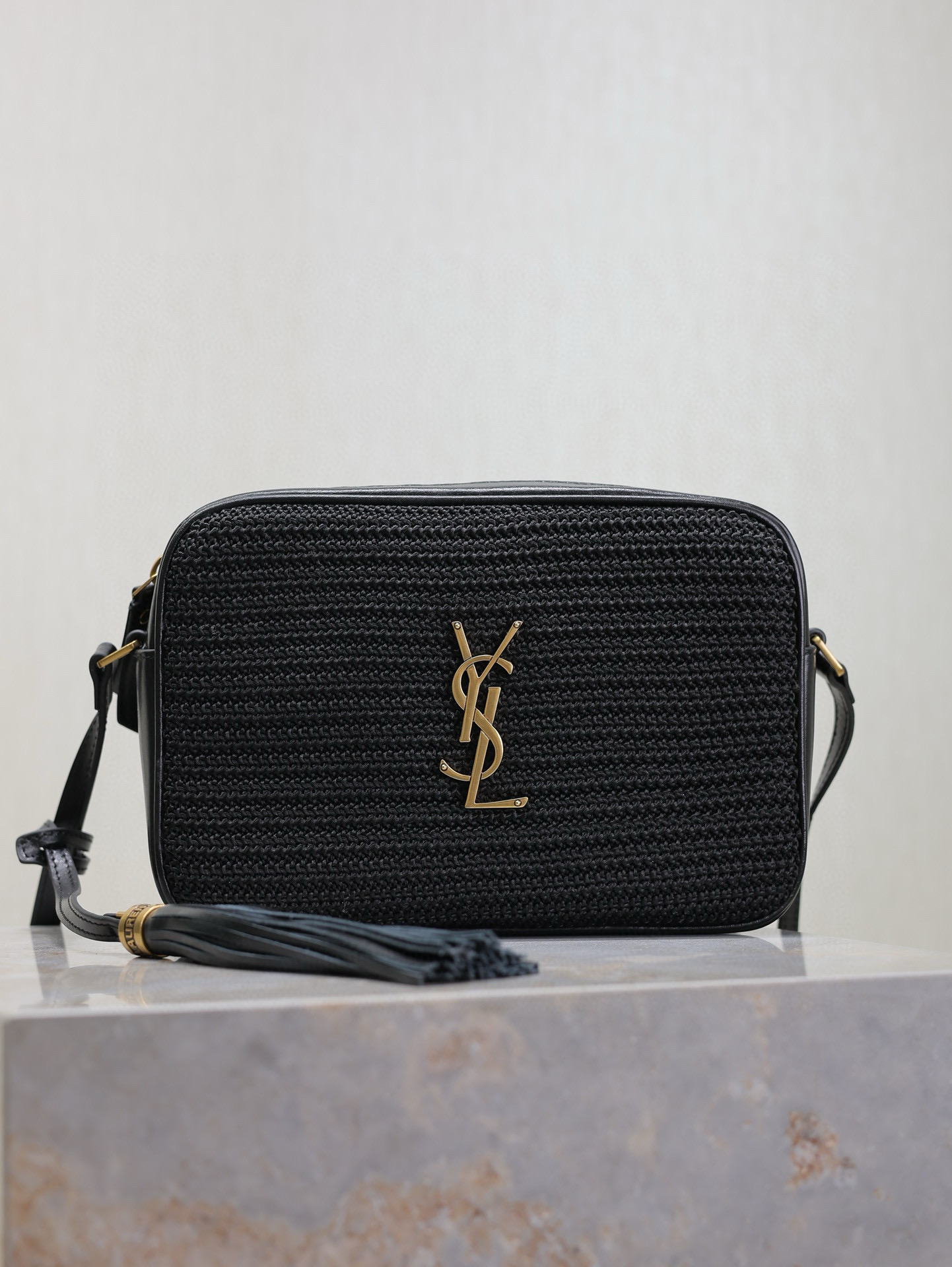 Black woven gold buckle· Lou camera bag_ Top imported Italian cowhide camera bag, purchased from Hong Kong, opened mold…