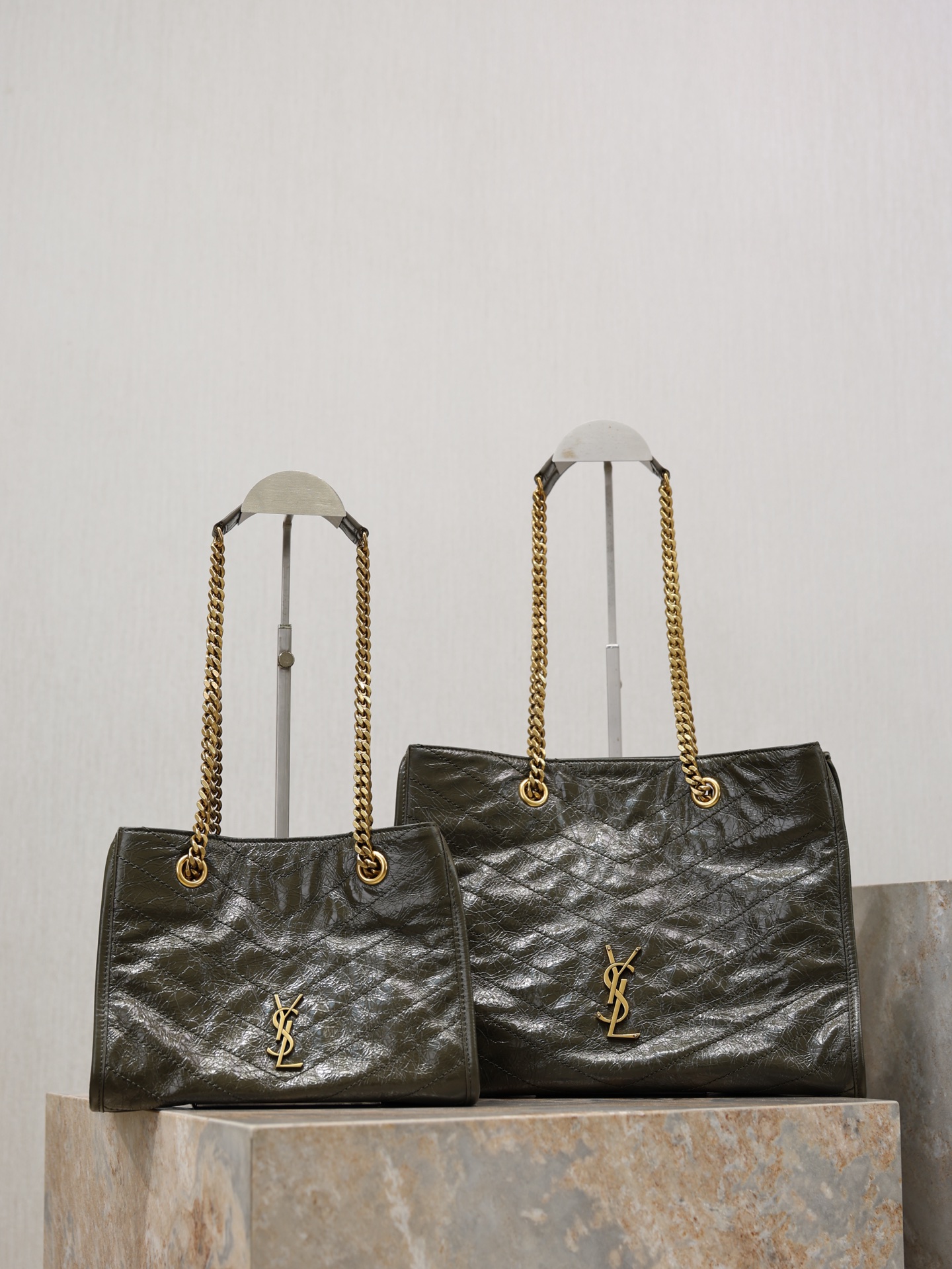 NO:771611,Niki new series shopping bag green oil wax leather large and small size, saint laurent, saint laurent19860909Niki新系列 购物袋 绿色油蜡皮 大小号,圣罗兰,saint laurent,Bag