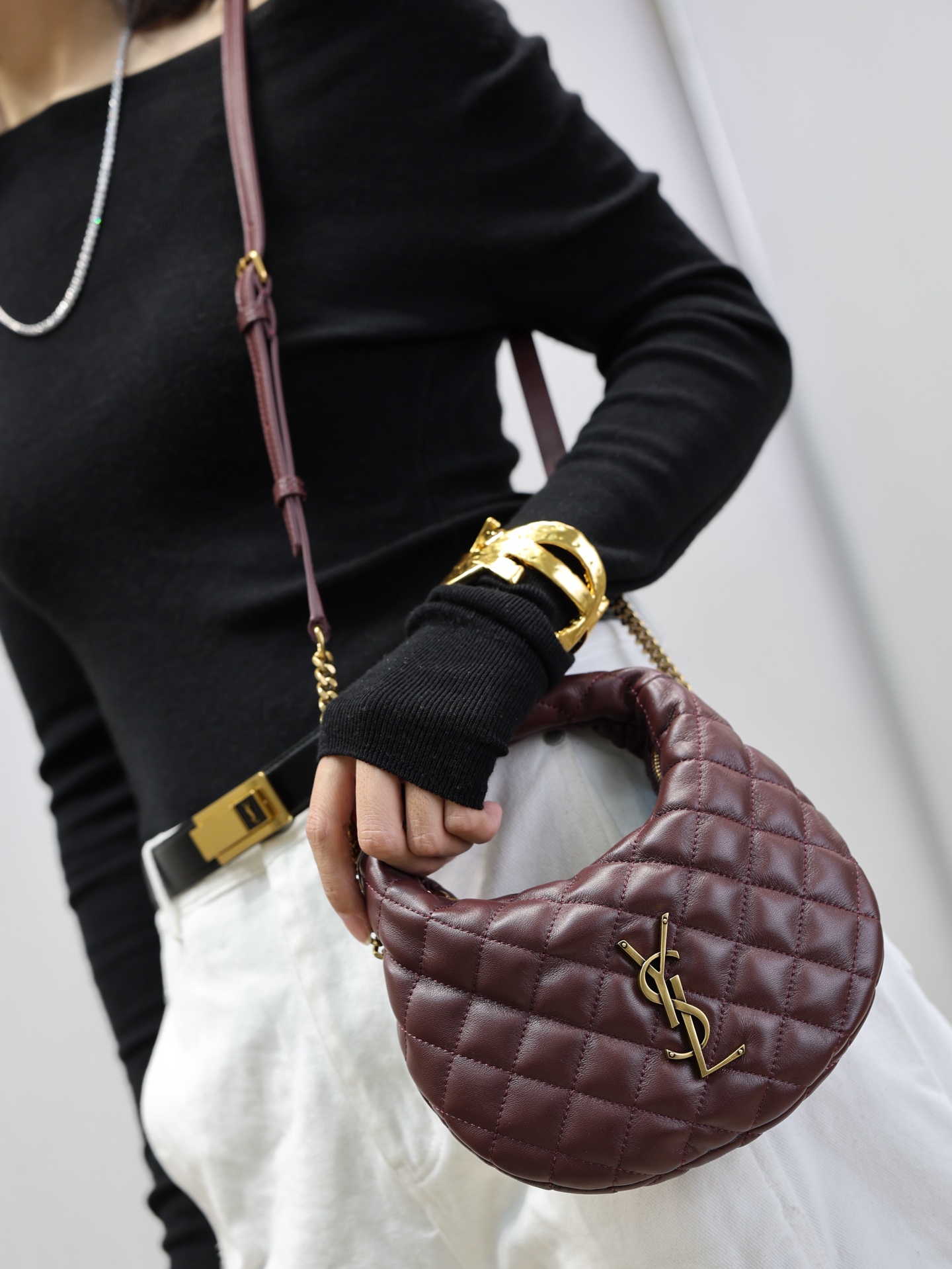 NO:771680,The smooth lines of the Mini ICARINO chain and bag perfectly match the neatness and gentleness of modern women, saint laurent, saint laurent19860909Mini ICARINO 链条与包身的流畅线条 完美适配现代女性的利落与温柔,圣罗兰,saint laurent,Bag