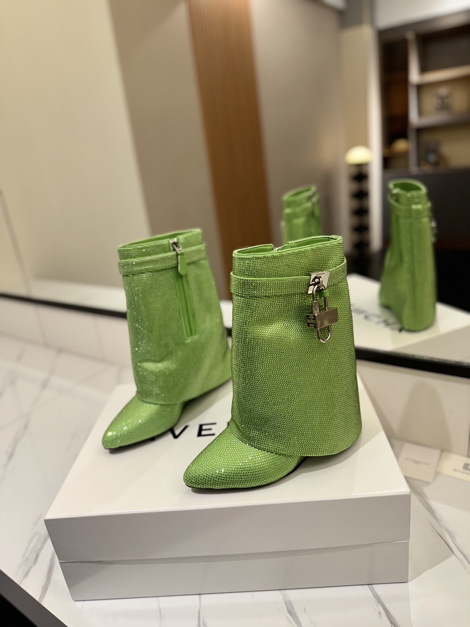 [Givenchy Women