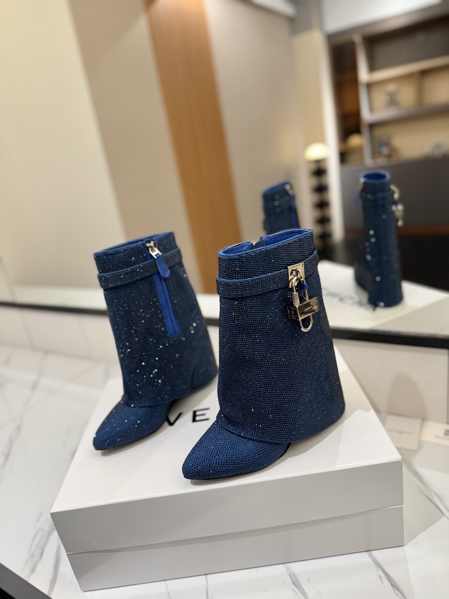 [Givenchy Women