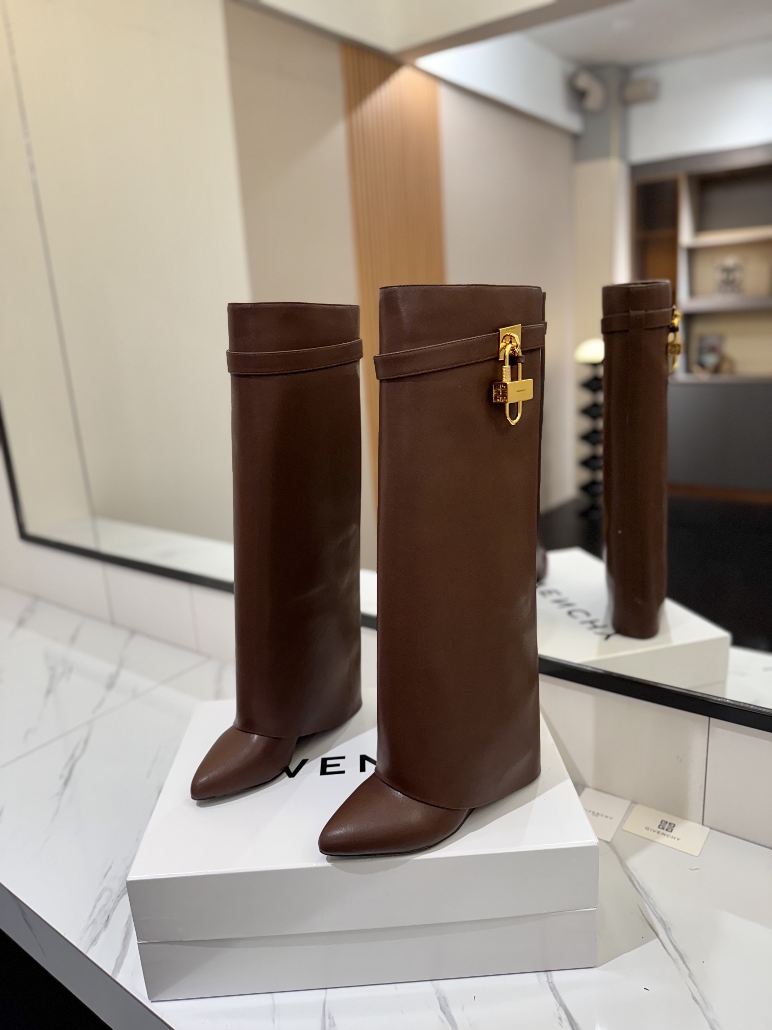 [Givenchy Women