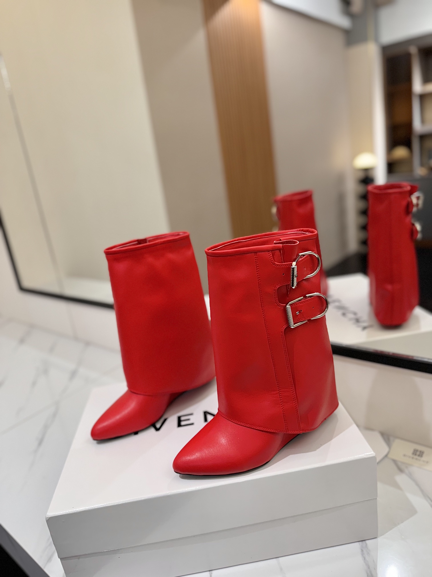 [Givenchy Women