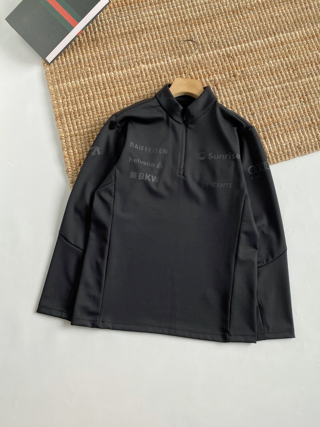 _dk19s_OmJAedN-J7WZNd-Snn2aMcg1oeLg0KdfQ