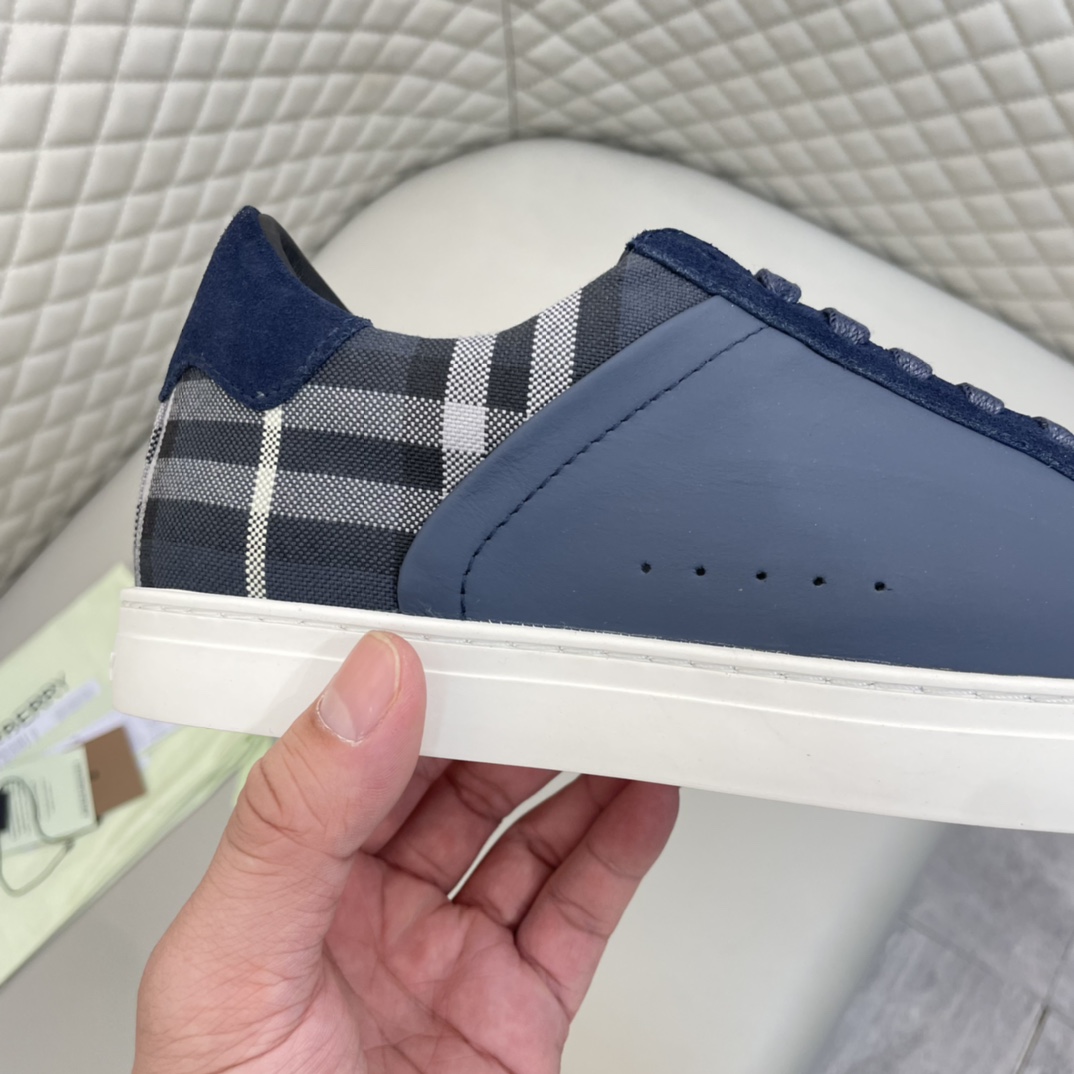 Precio de venta: P250 Bienes de calidad original Marca: Burberr * "Burberry *" zapatos casuales lowt