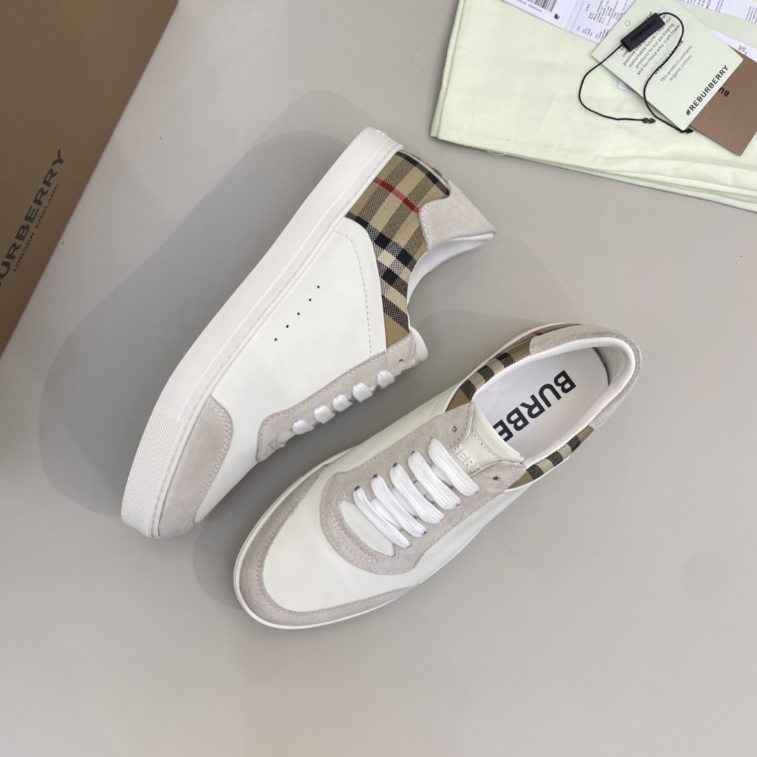 Precio de venta: P250 Bienes de calidad original Marca: Burberr * "Burberry *" zapatos casuales lowt