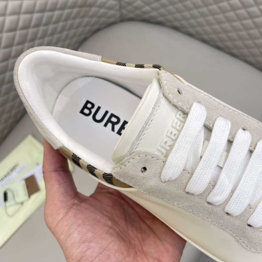 Precio de venta: P250 Bienes de calidad original Marca: Burberr * "Burberry *" zapatos casuales lowt