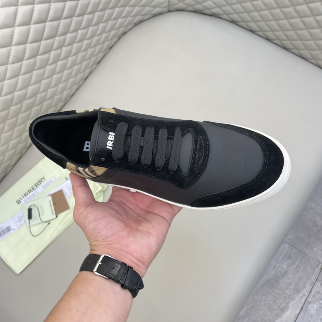Precio de venta: P250 Bienes de calidad original Marca: Burberr * "Burberry *" zapatos casuales lowt