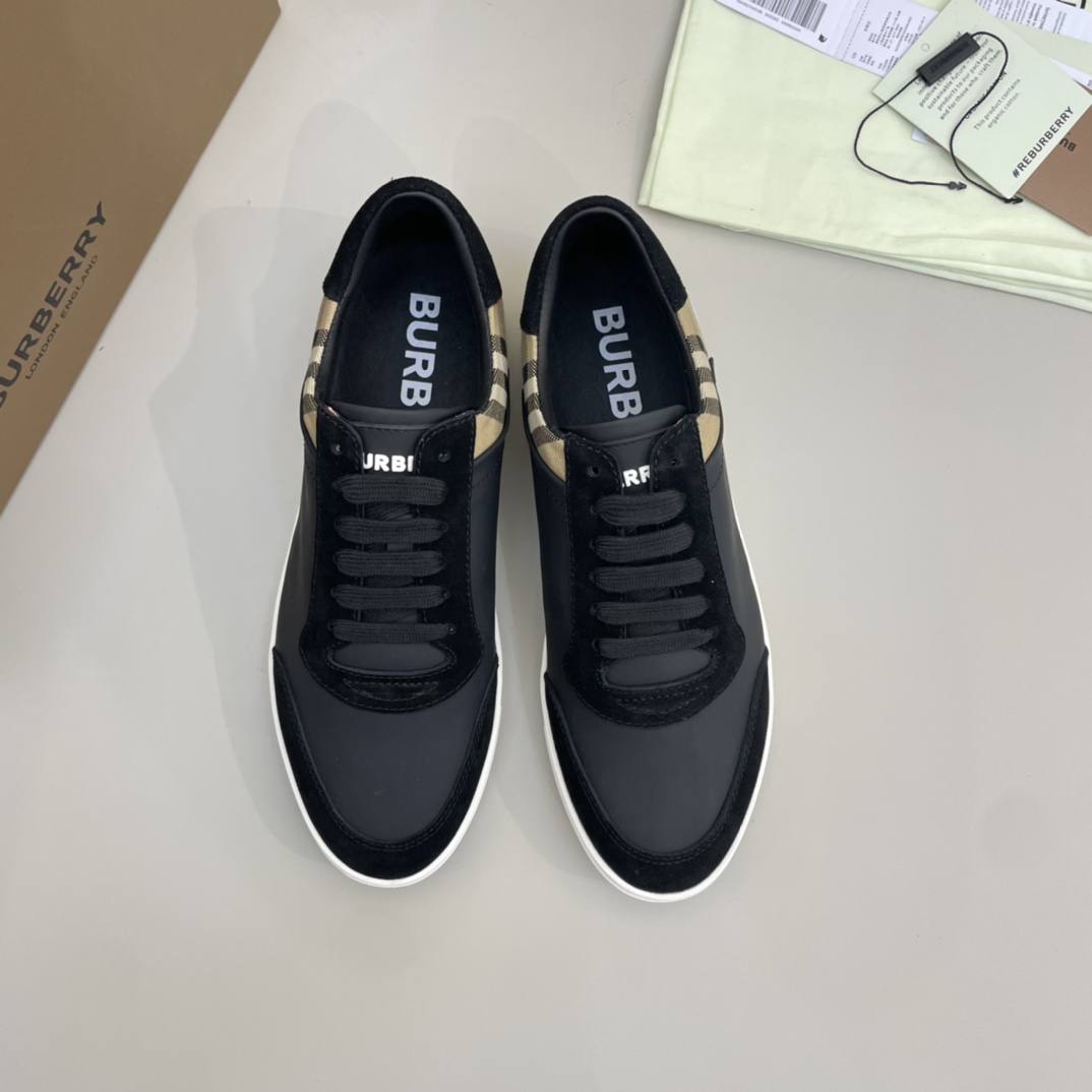 Precio de venta: P250 Bienes de calidad original Marca: Burberr * "Burberry *" zapatos casuales lowt