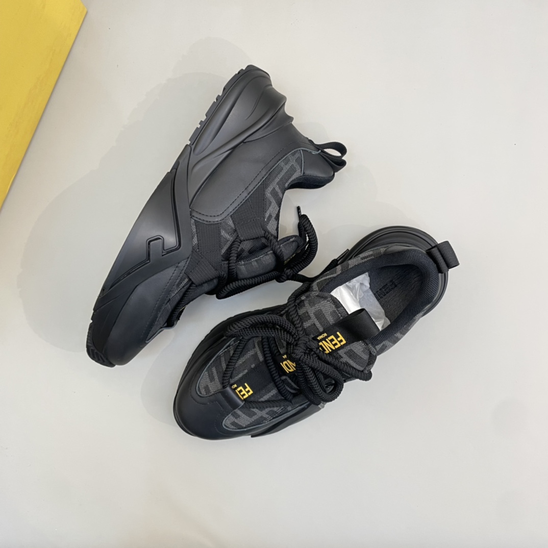 Precio de venta: P220 Marca: Feid* "Fendi*" lowtop sneakersTalla: 38-44(se puede personalizar hasta 