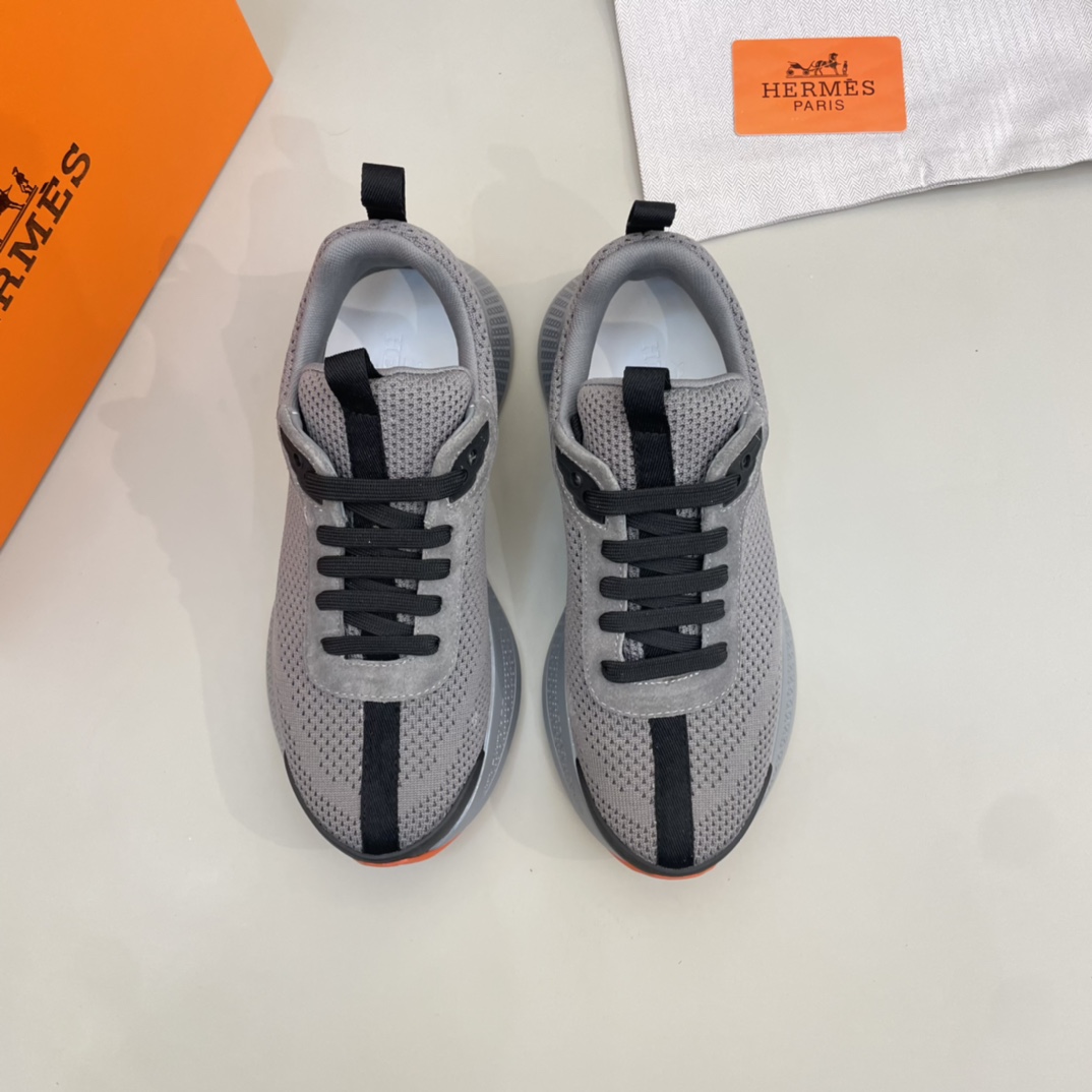 Precio de venta: P220 Marca: Hermè* "Hermès*" Low Top SneakersMarcas: 38-44 (se puede personalizar h