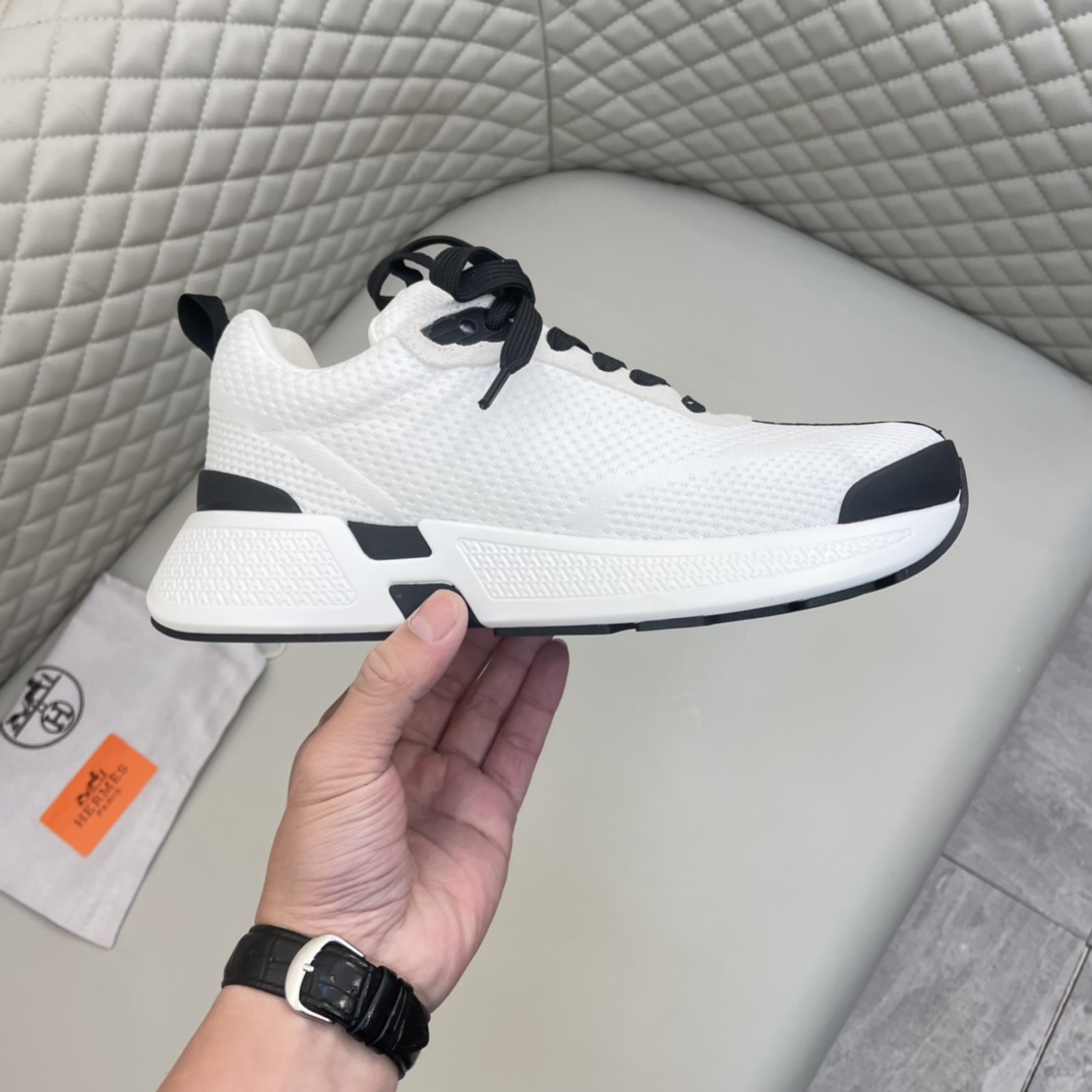 Precio de venta: P220 Marca: Hermè* "Hermès*" Low Top SneakersMarcas: 38-44 (se puede personalizar h