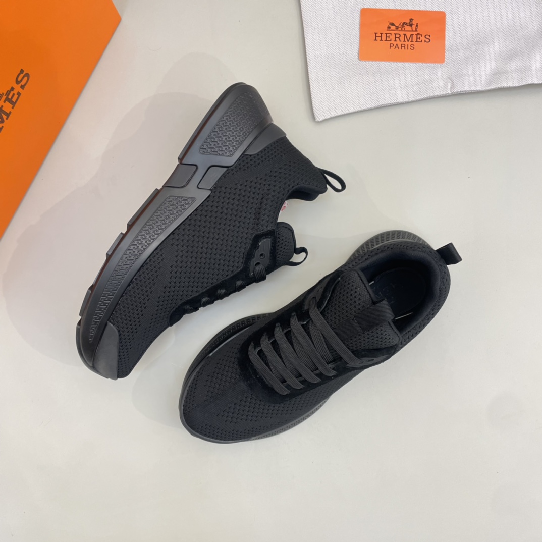 Precio de venta: P220 Marca: Hermè* "Hermès*" Low Top SneakersMarcas: 38-44 (se puede personalizar h