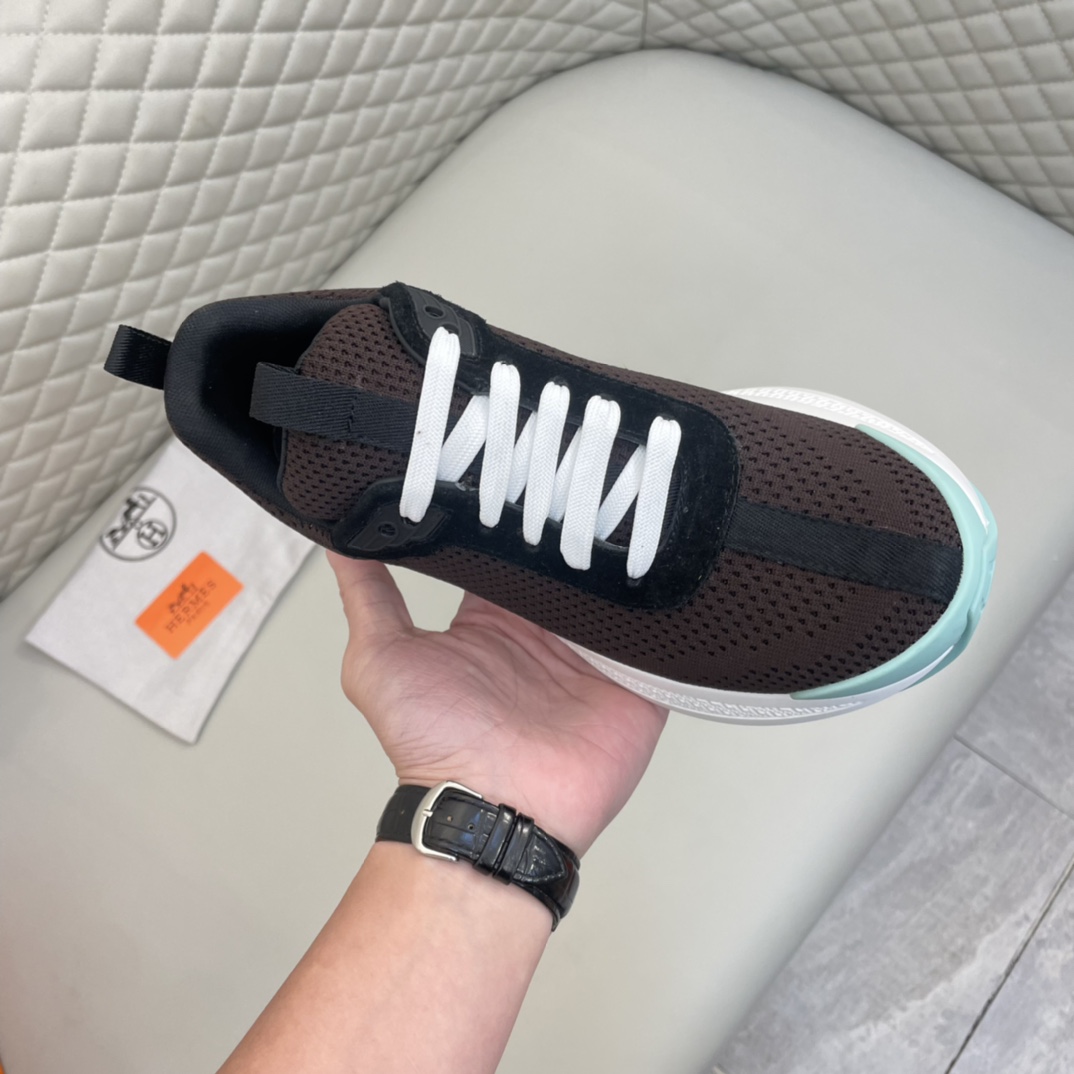 Precio de venta: P220 Marca: Hermè* "Hermès*" Low Top SneakersMarcas: 38-44 (se puede personalizar h