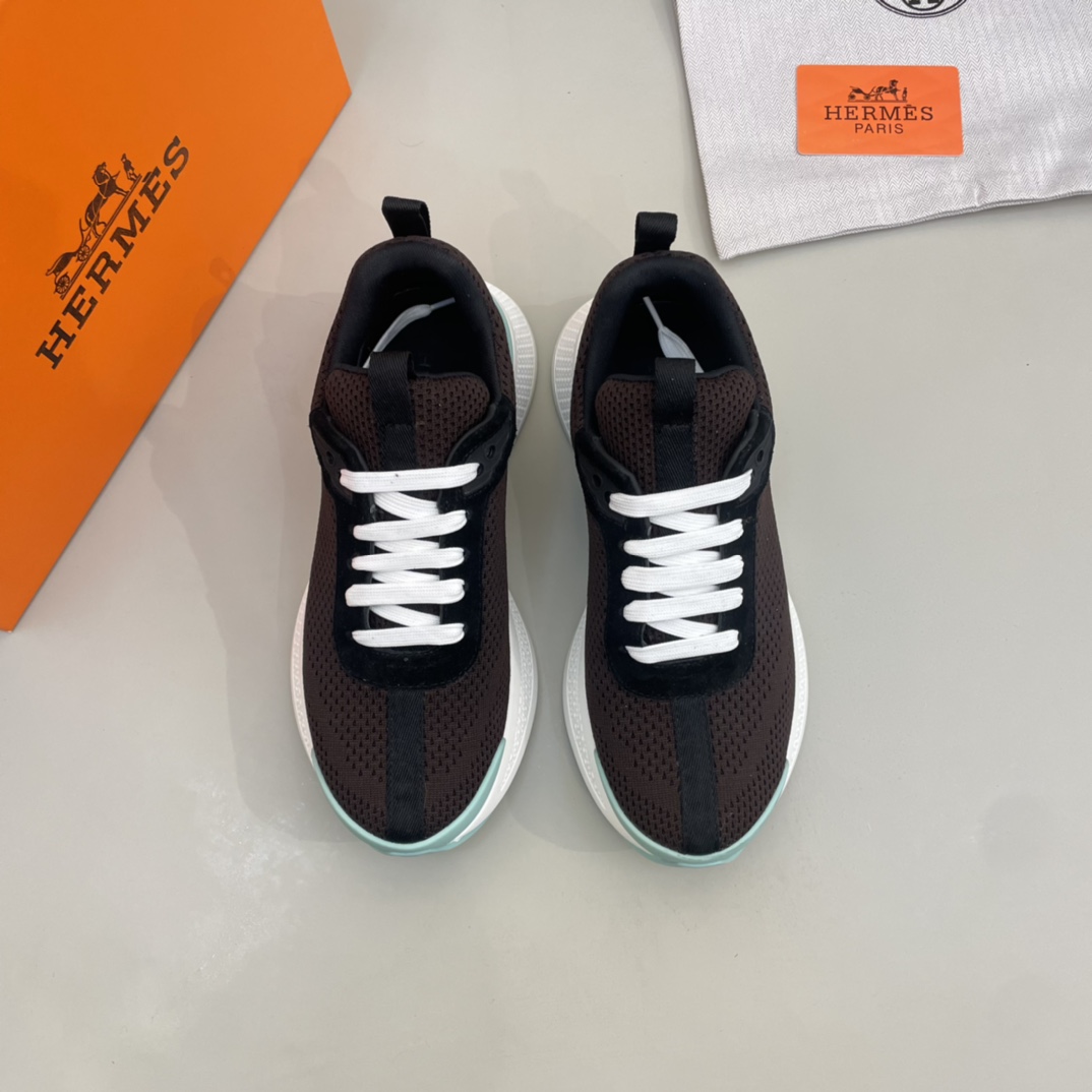 Precio de venta: P220 Marca: Hermè* "Hermès*" Low Top SneakersMarcas: 38-44 (se puede personalizar h