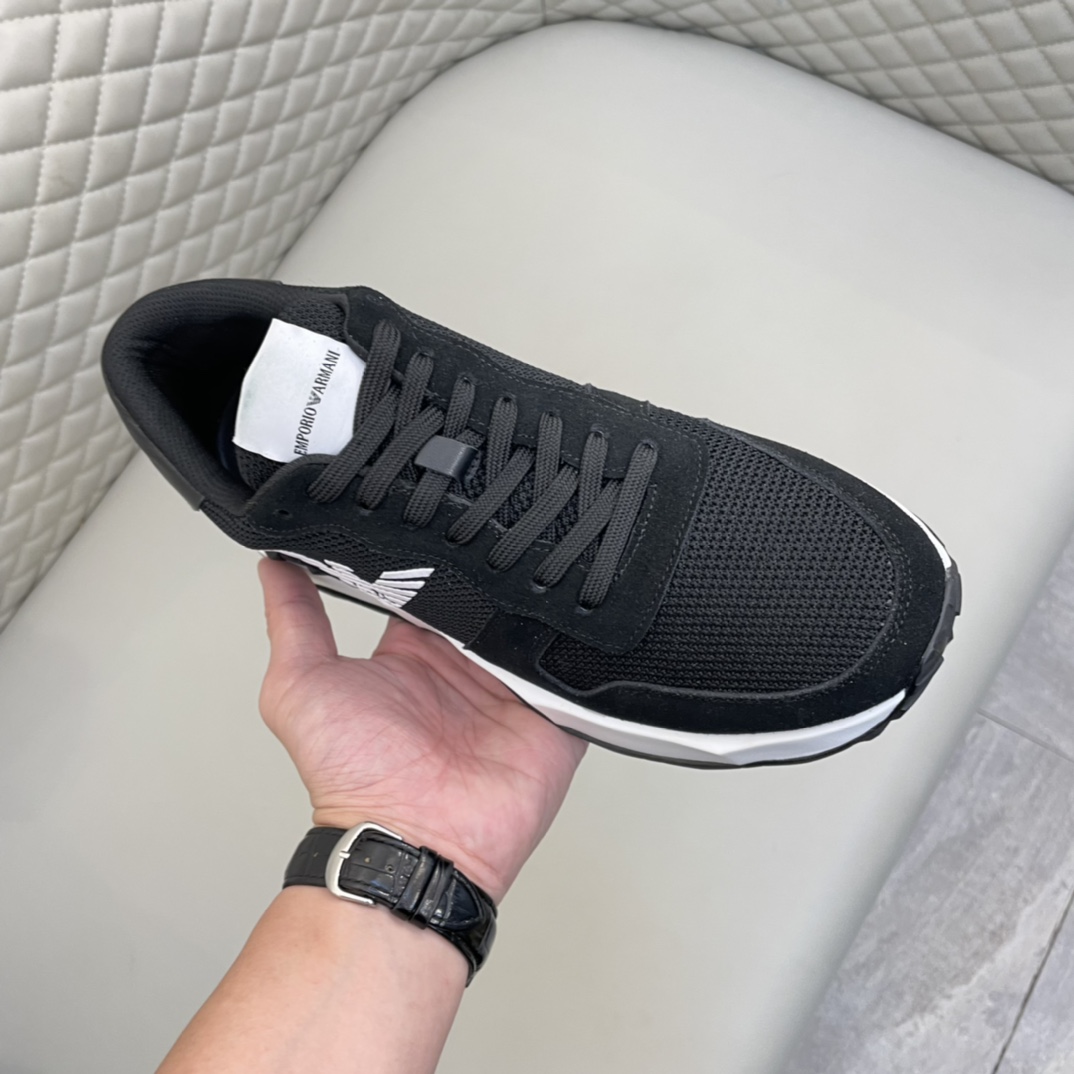 Precio de venta: P200 Marca: Arman* "Armani*" lowtop sneakersTalla: 39-44(se puede personalizar hast