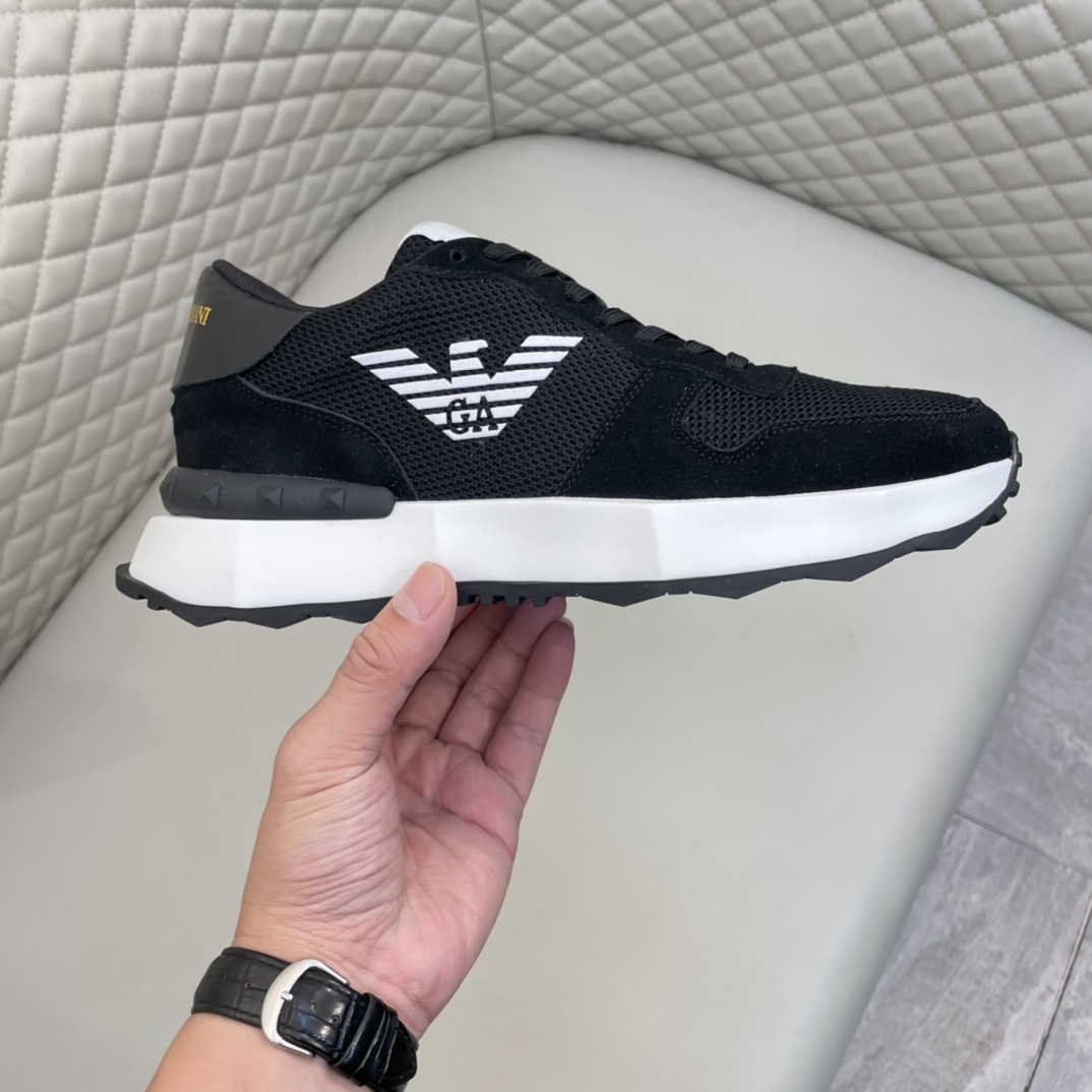 Precio de venta: P200 Marca: Arman* "Armani*" lowtop sneakersTalla: 39-44(se puede personalizar hast
