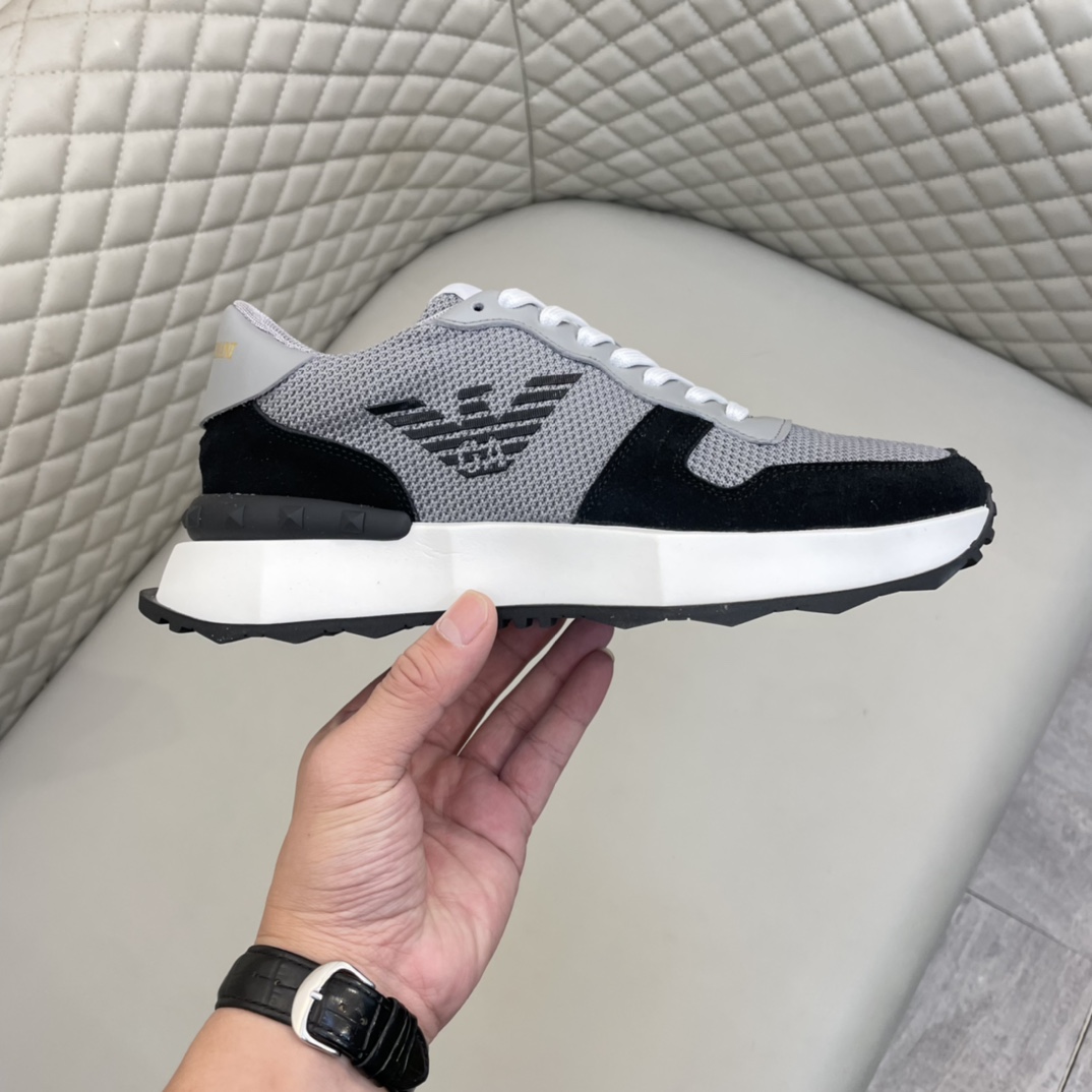 Precio de venta: P200 Marca: Arman* "Armani*" lowtop sneakersTalla: 39-44(se puede personalizar hast