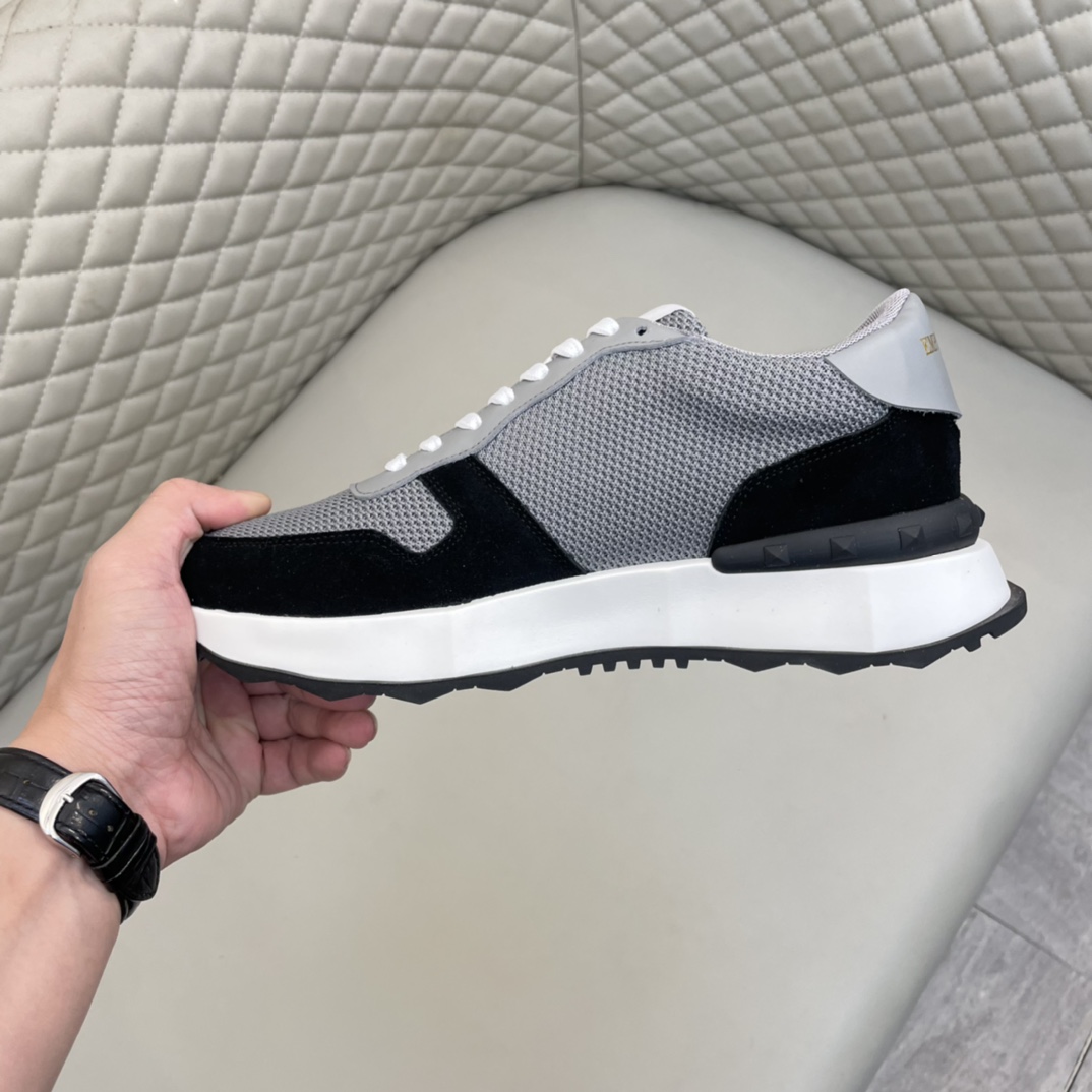 Precio de venta: P200 Marca: Arman* "Armani*" lowtop sneakersTalla: 39-44(se puede personalizar hast