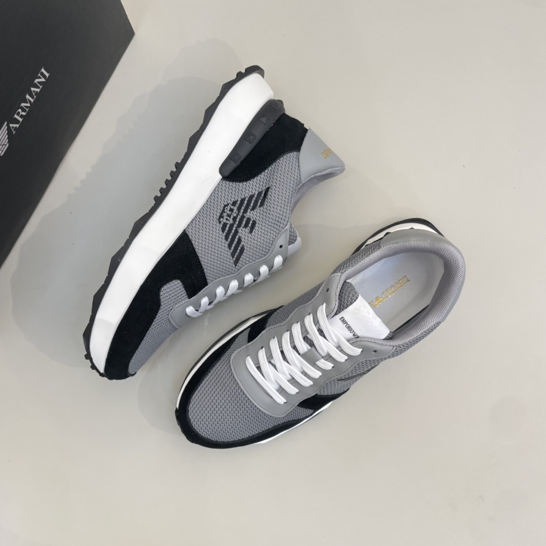 Precio de venta: P200 Marca: Arman* "Armani*" lowtop sneakersTalla: 39-44(se puede personalizar hast