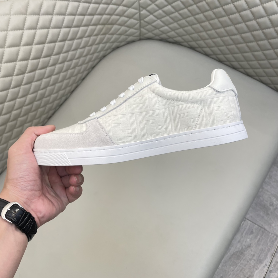 Precio de venta: P170 Marca comercial: Fend* Low-top Casual Shoes Talla: 39-44(se puede personalizar