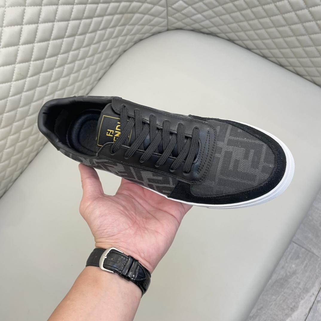 Precio de venta: P170 Marca comercial: Fend* Low-top Casual Shoes Talla: 39-44(se puede personalizar