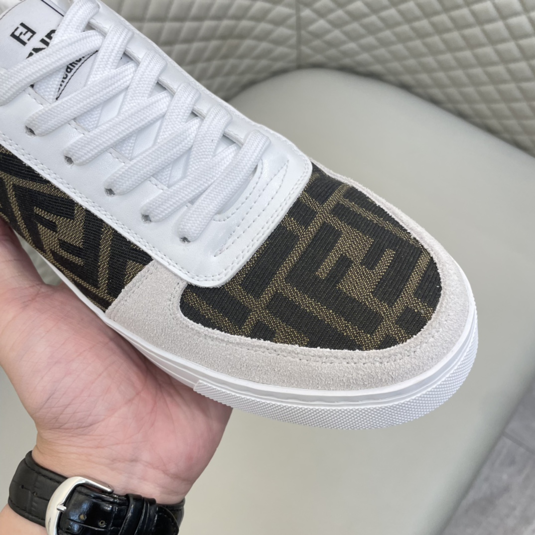 Precio de venta: P170 Marca comercial: Fend* Low-top Casual Shoes Talla: 39-44(se puede personalizar