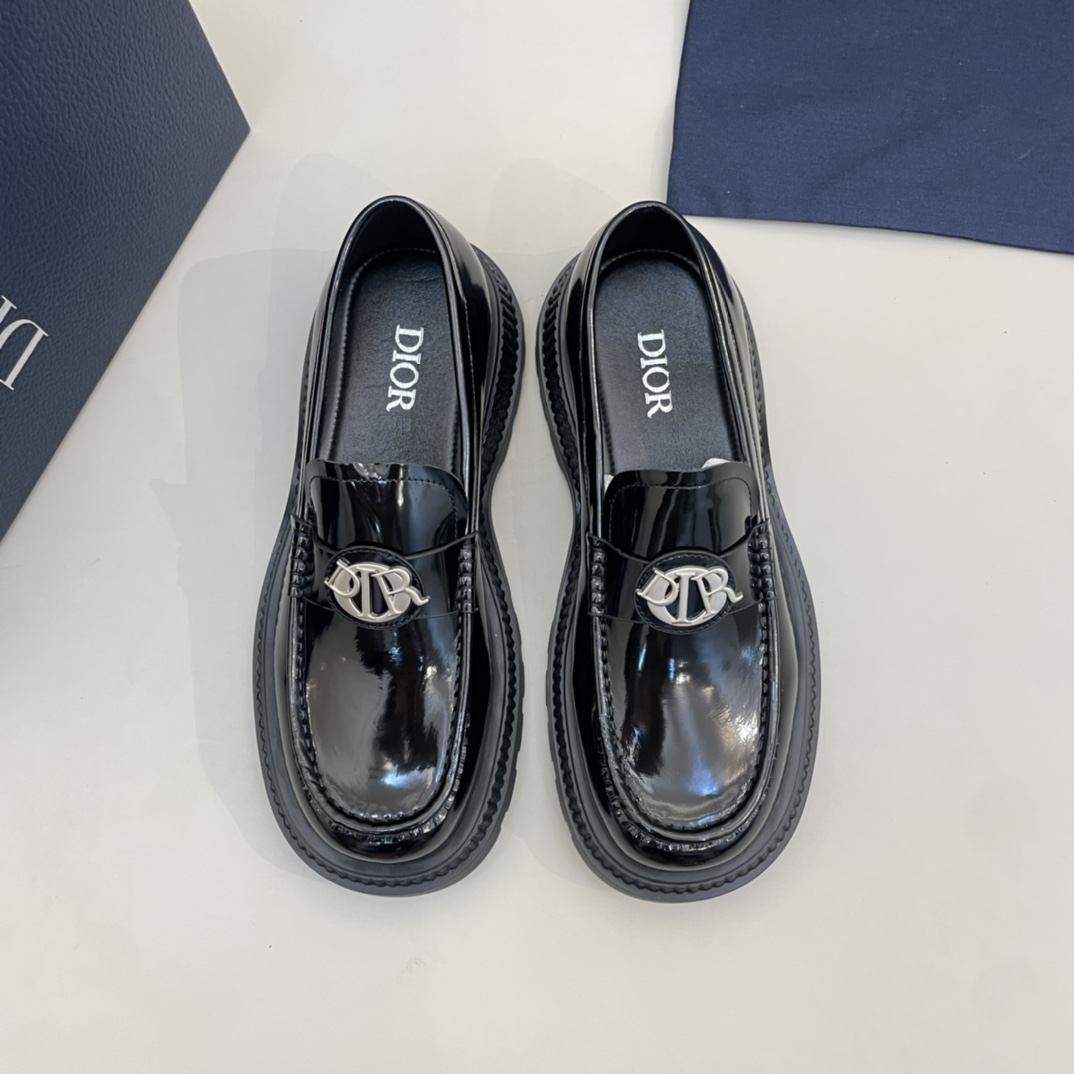 Precio de venta: P230 Marca comercial: Dio* Zapatos de piel Talla: 39-44(45.46) Material del product