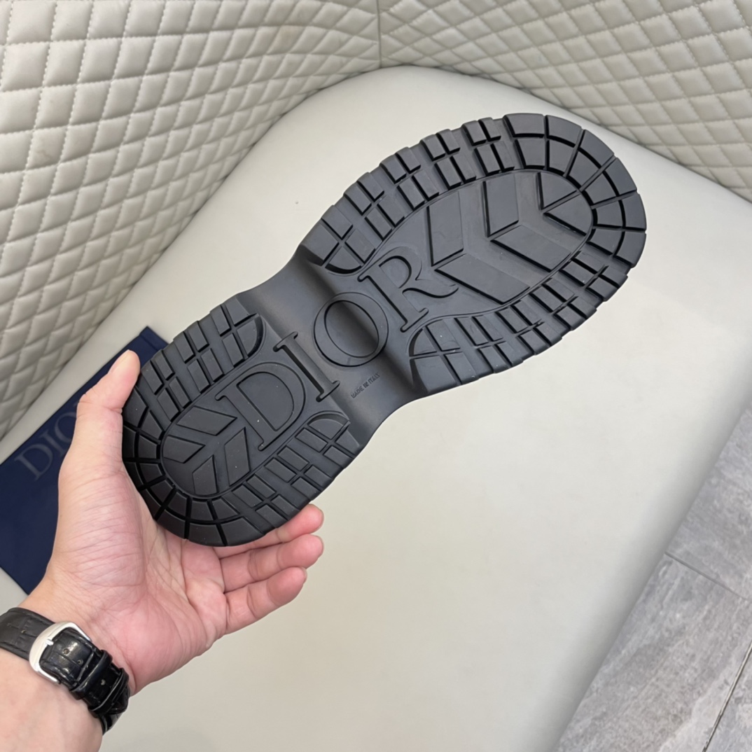 Precio de venta: P230 Marca comercial: Dio* Zapatos de piel Talla: 39-44(45.46) Material del product