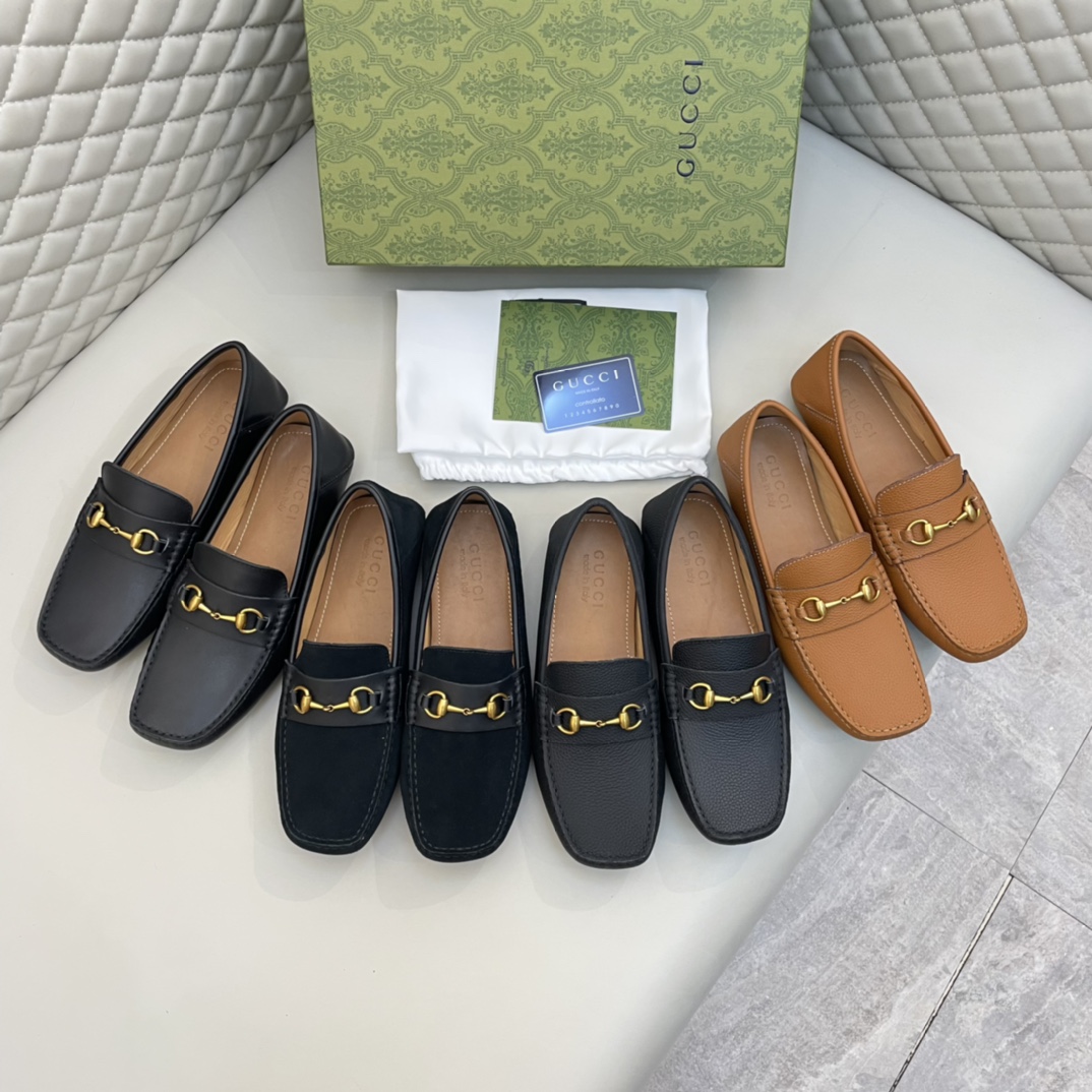 售        价:  💰P260¥  高端品质
商品商标:   Gucc*「古奇*」豆豆鞋
正码码数:   38-44.(可订做45)
商品材料：鞋面进口牛皮，牛皮内里，原版大底。
编        号：859