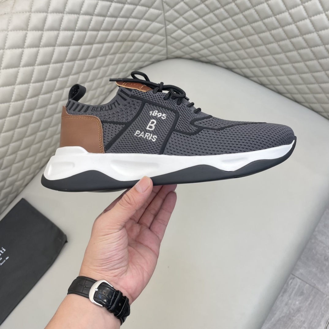 Precio de venta: P240 Bienes de calidad de gama altaMarca: Berlut * "Bruti *" zapatillas de deporte 