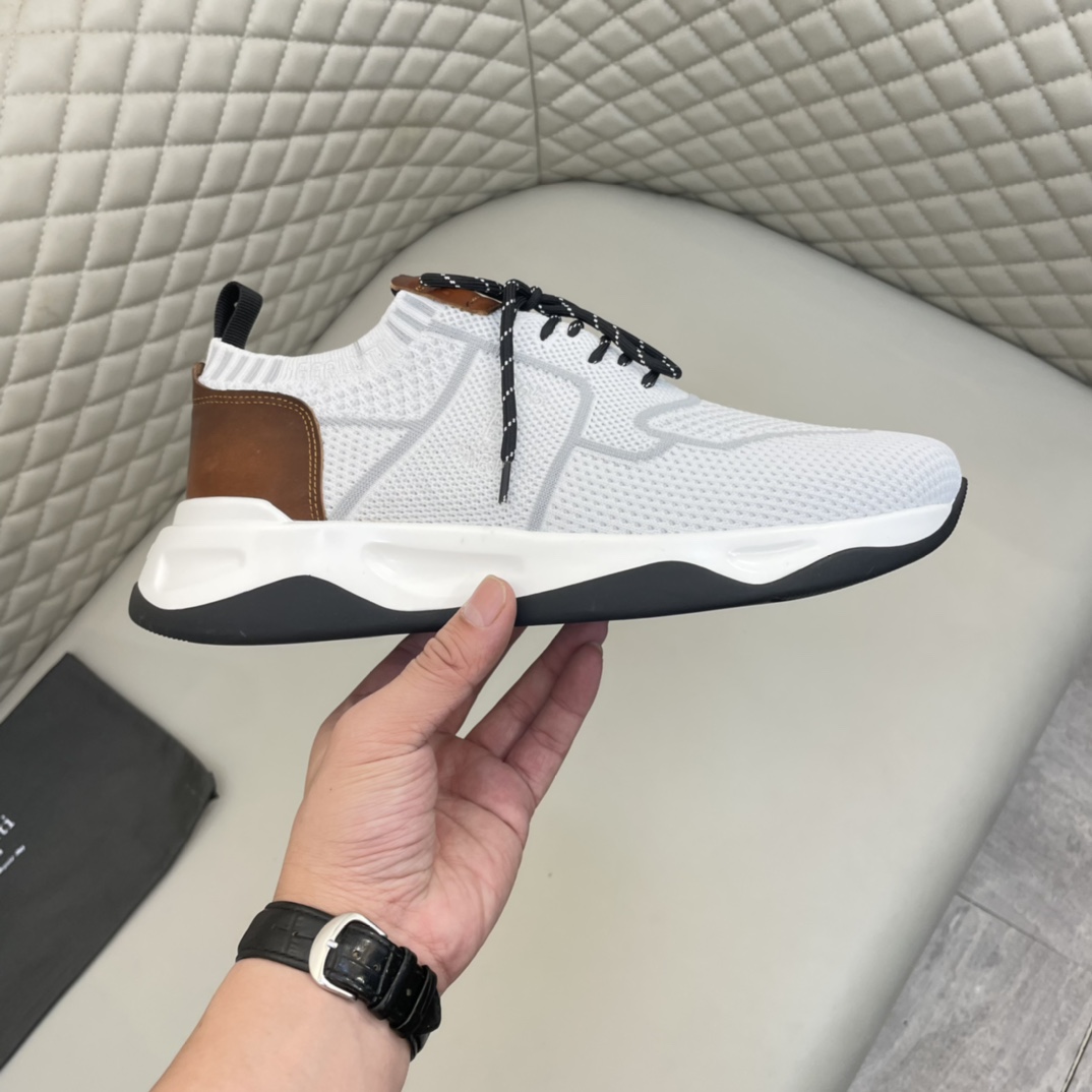 Precio de venta: P240 Bienes de calidad de gama altaMarca: Berlut * "Bruti *" zapatillas de deporte 